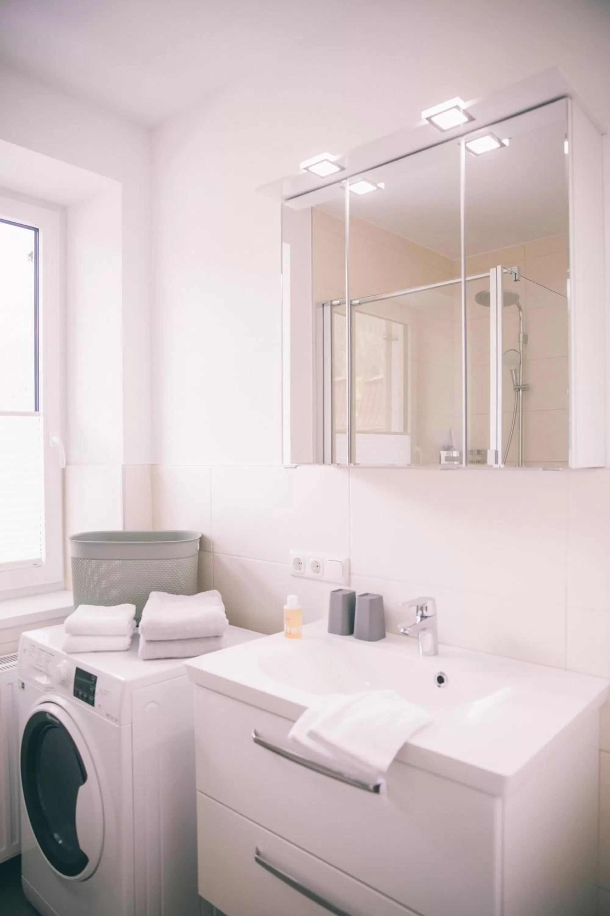 Bathroom in Nefer, Haus