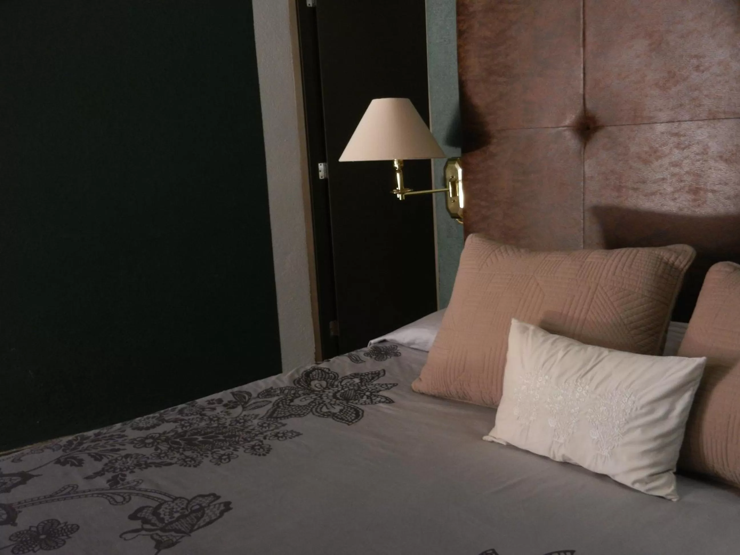 Photo of the whole room, Bed in La Casa del Atrio