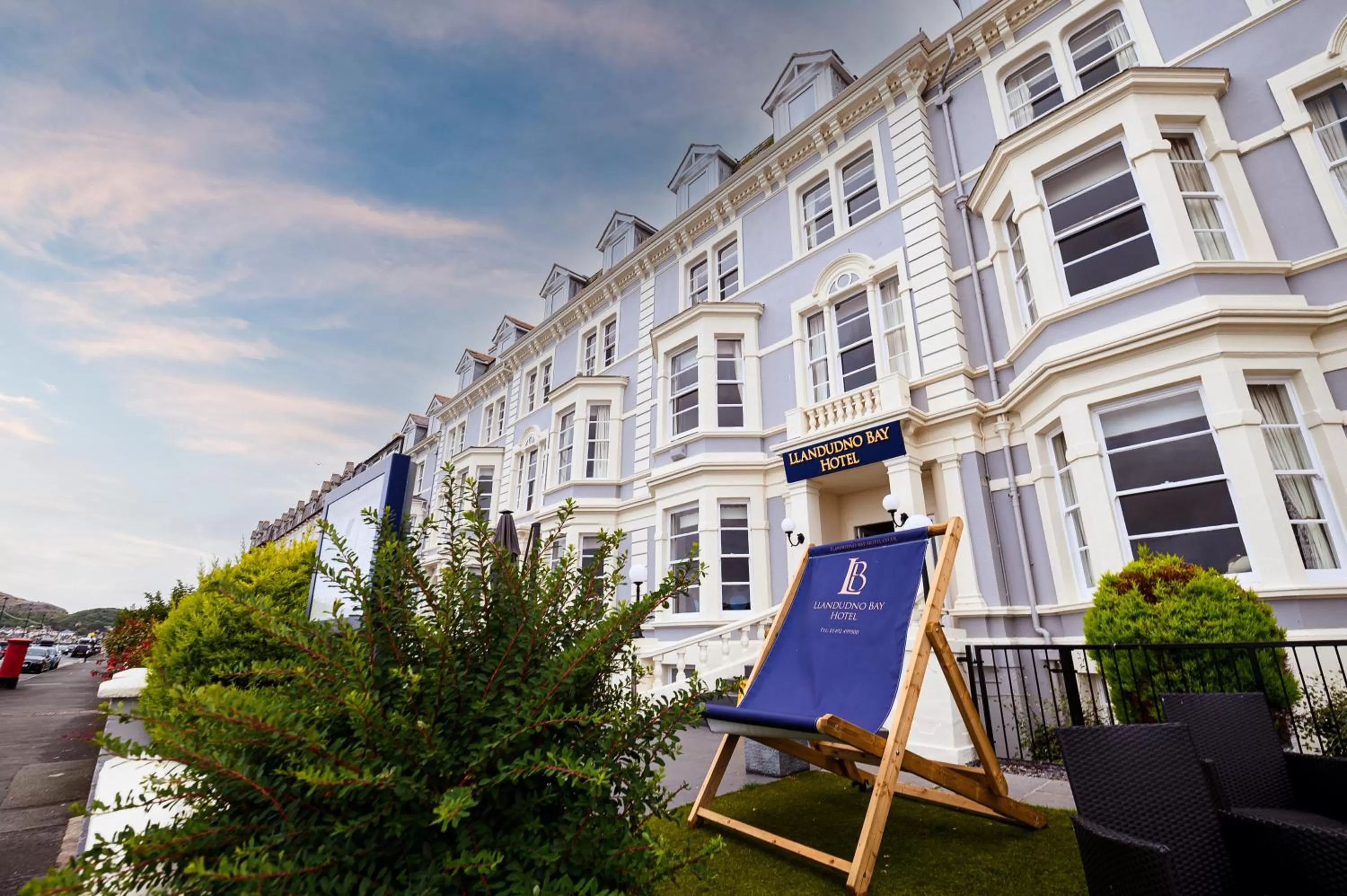 Facade/entrance in Llandudno Bay Hotel