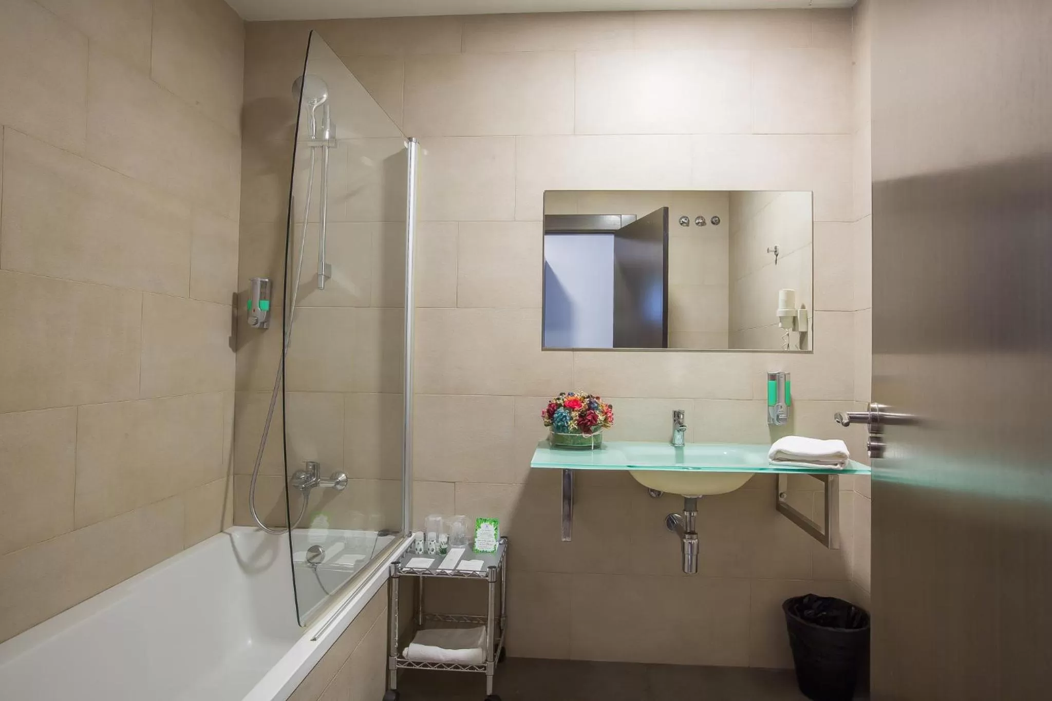 Shower in Hotel Venture Sant Cugat
