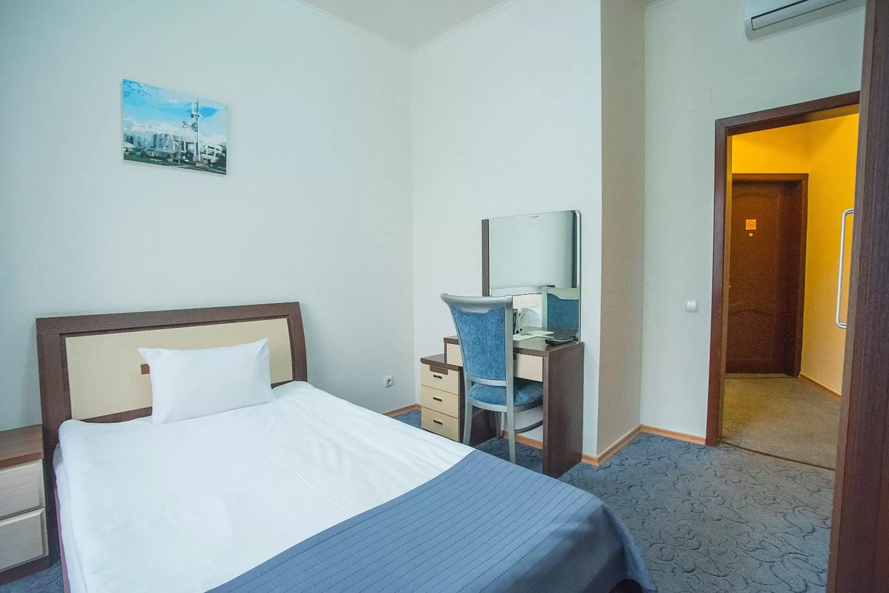 Economy Single Room in Alma Economy Single Room in Alma