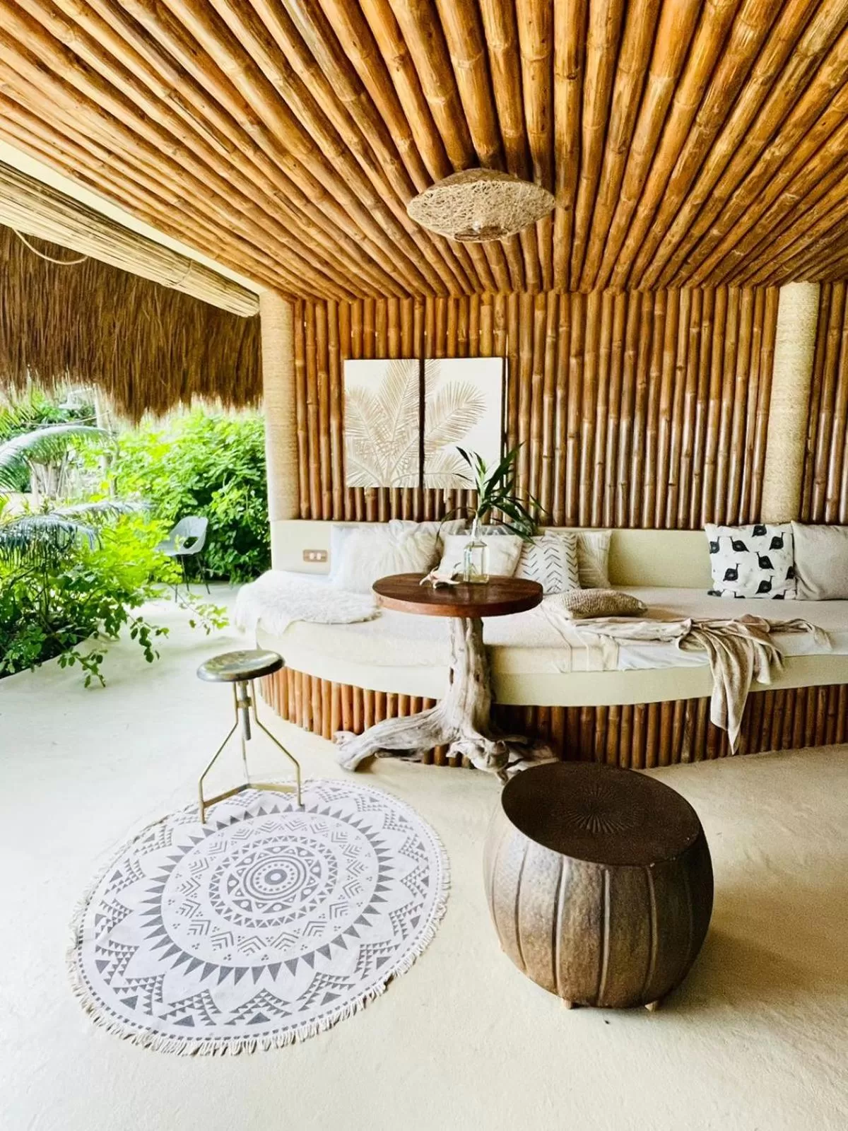 Living room in The Beach House Ocam Ocam