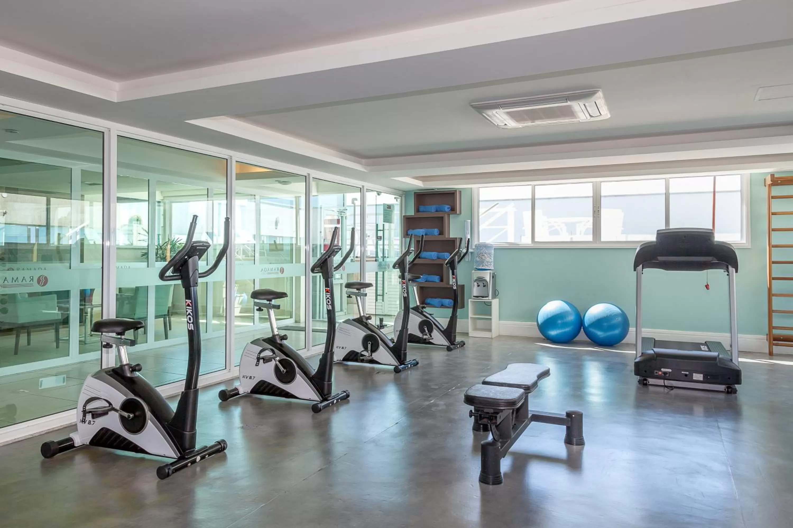 Fitness centre/facilities in Ramada by Wyndham Macae Hotel & Suites