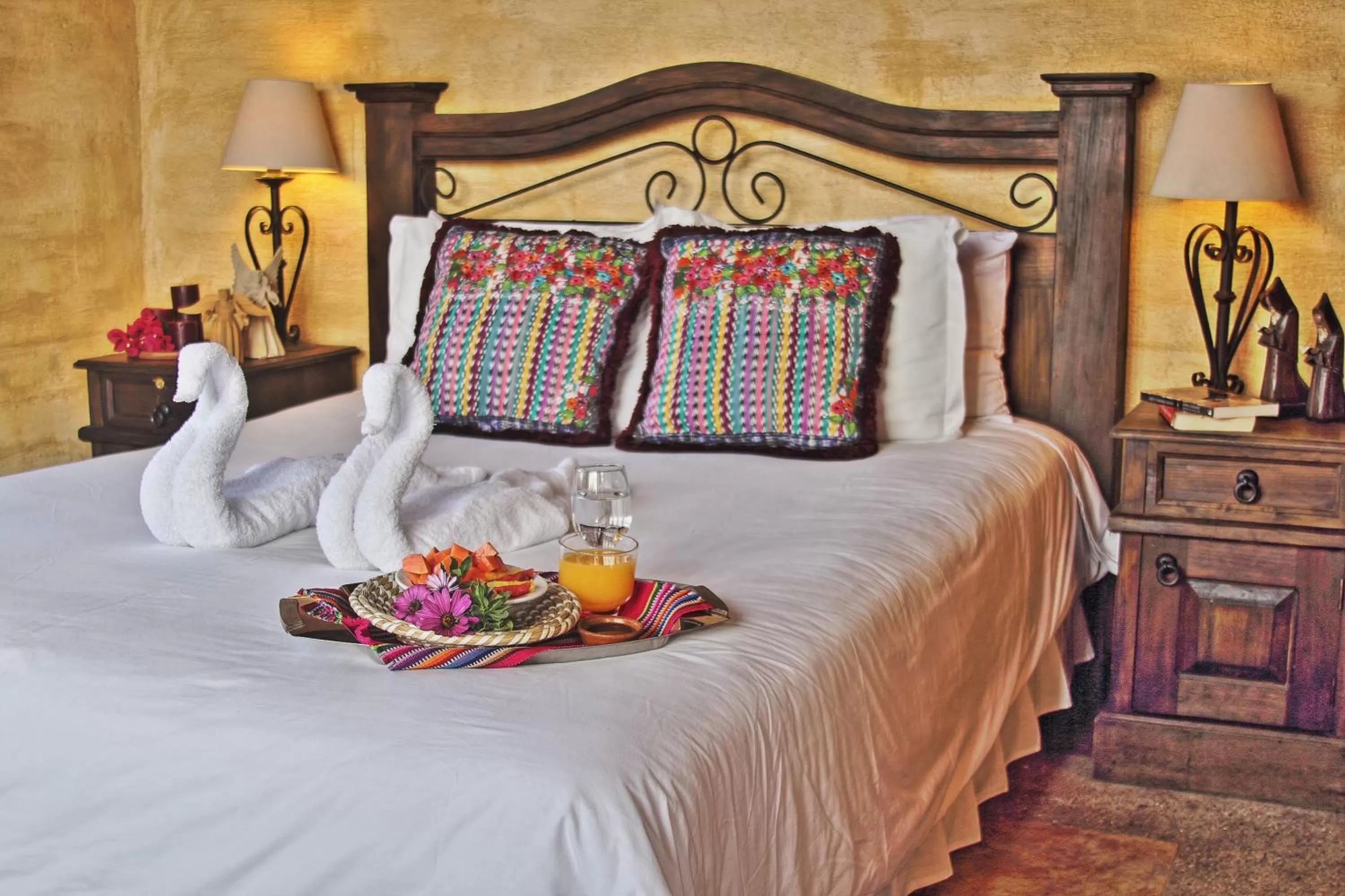 Food and drinks, Bed in Hotel Casa del Parque by AHS
