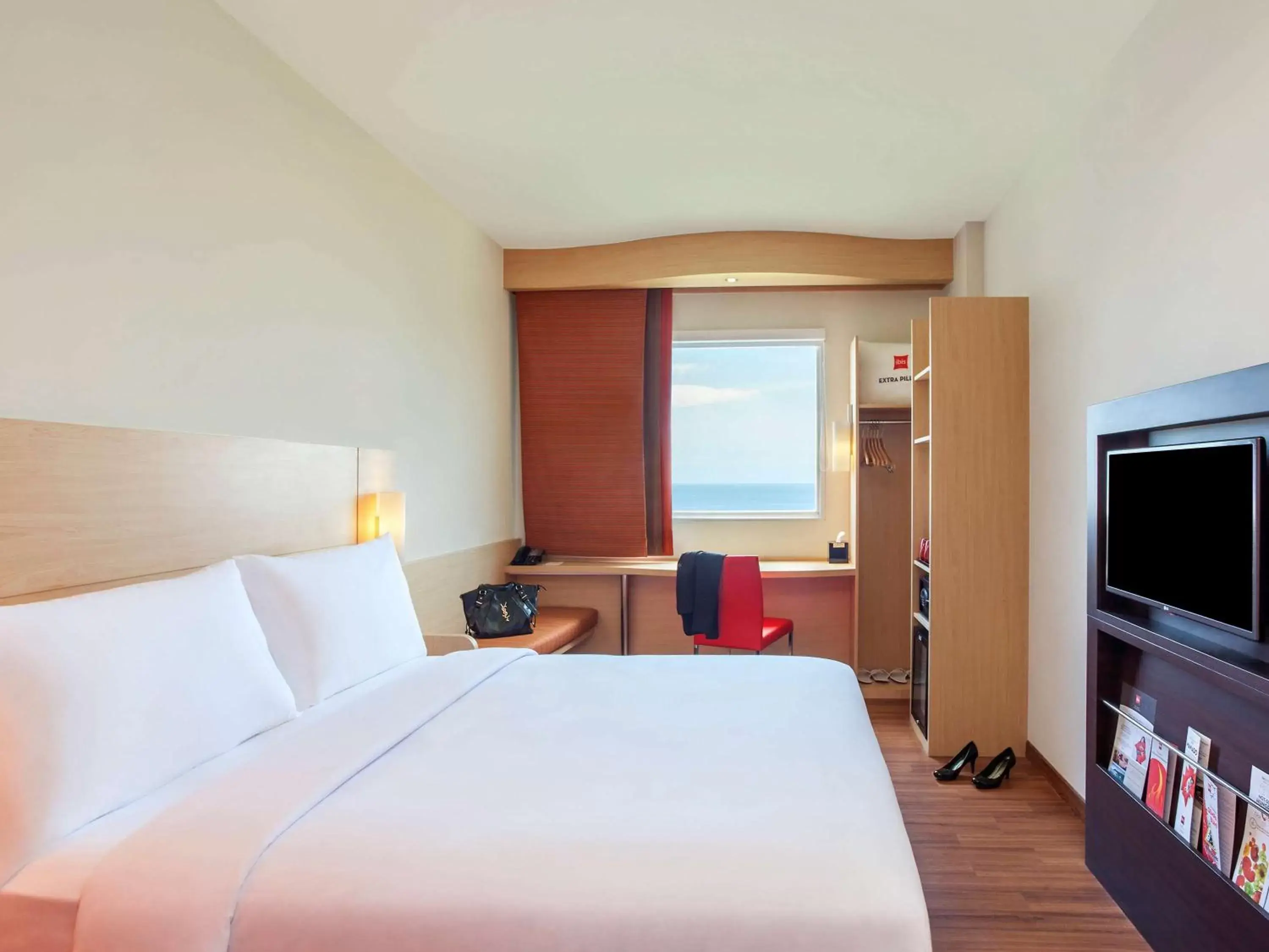 Superior Double Room in Ibis Manado City Center Boulevard Superior Double Room in Ibis Manado City Center Boulevard