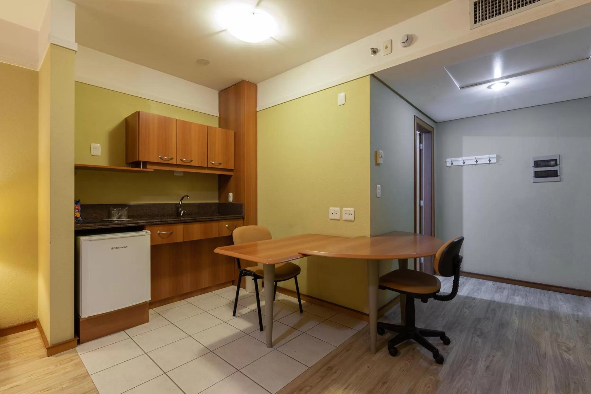 Kitchen or kitchenette in Tri Hotel Executive Caxias