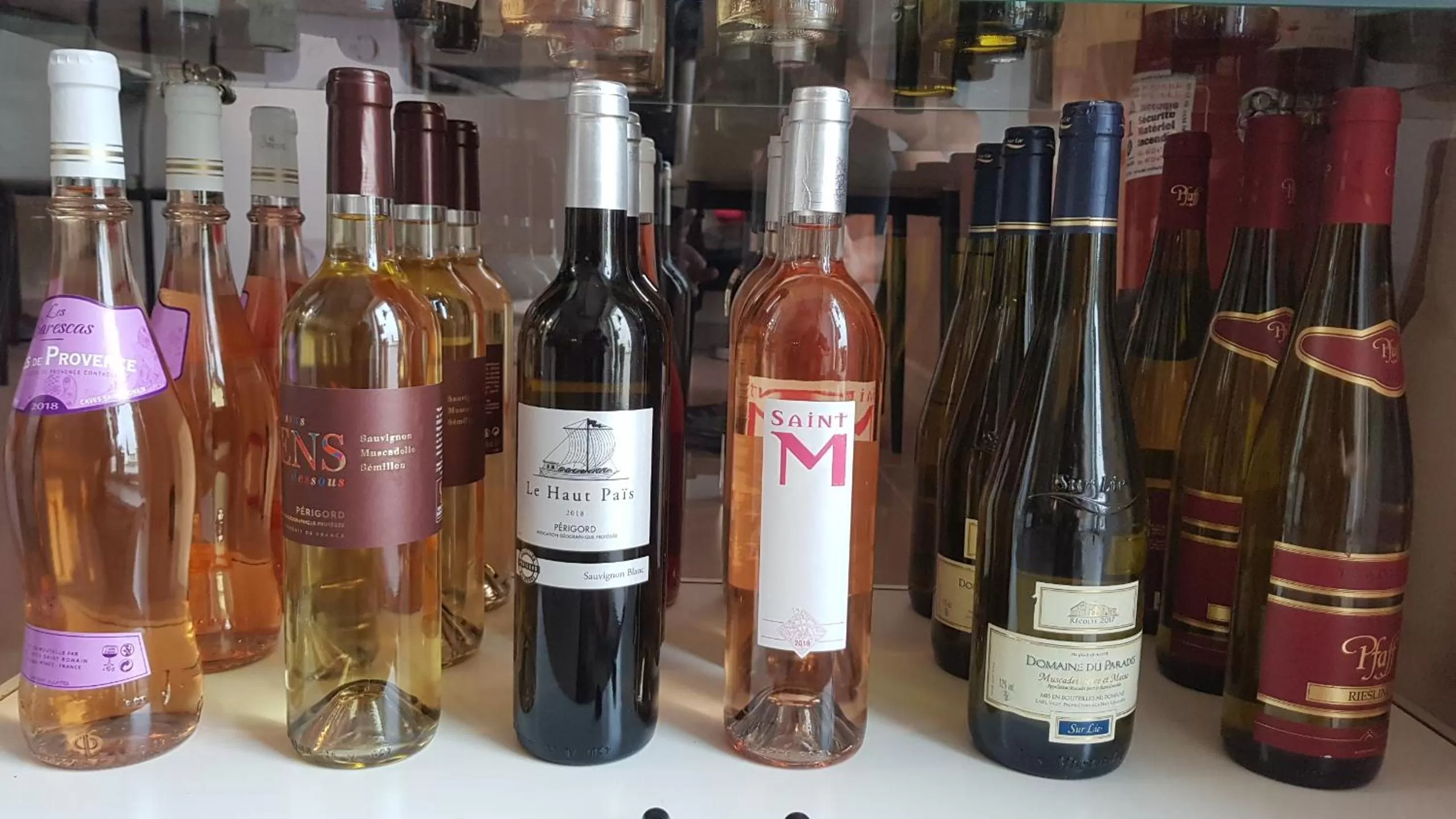 Drinks in AUBERGE DE LA LICORNE eu