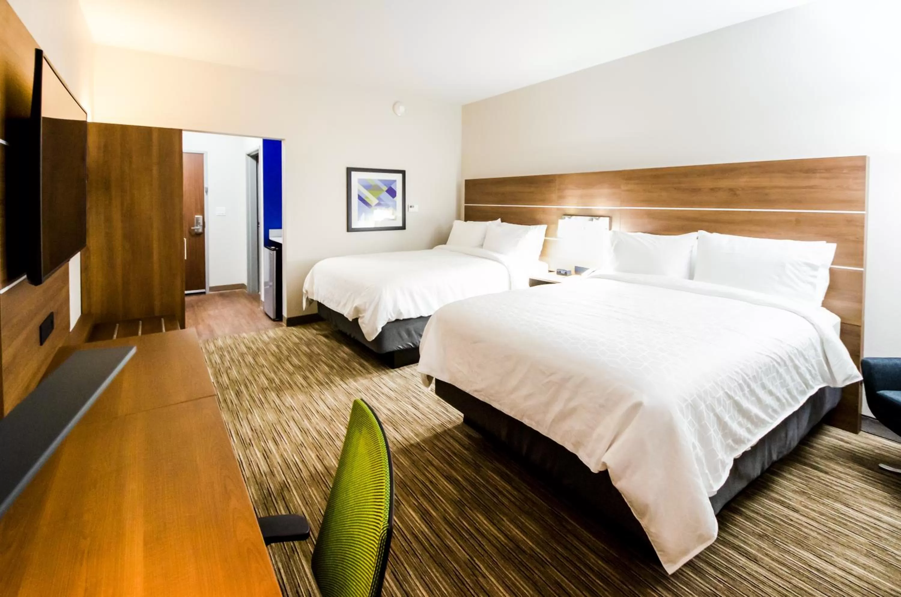 Bed in Holiday Inn Express & Suites Taylor by IHG