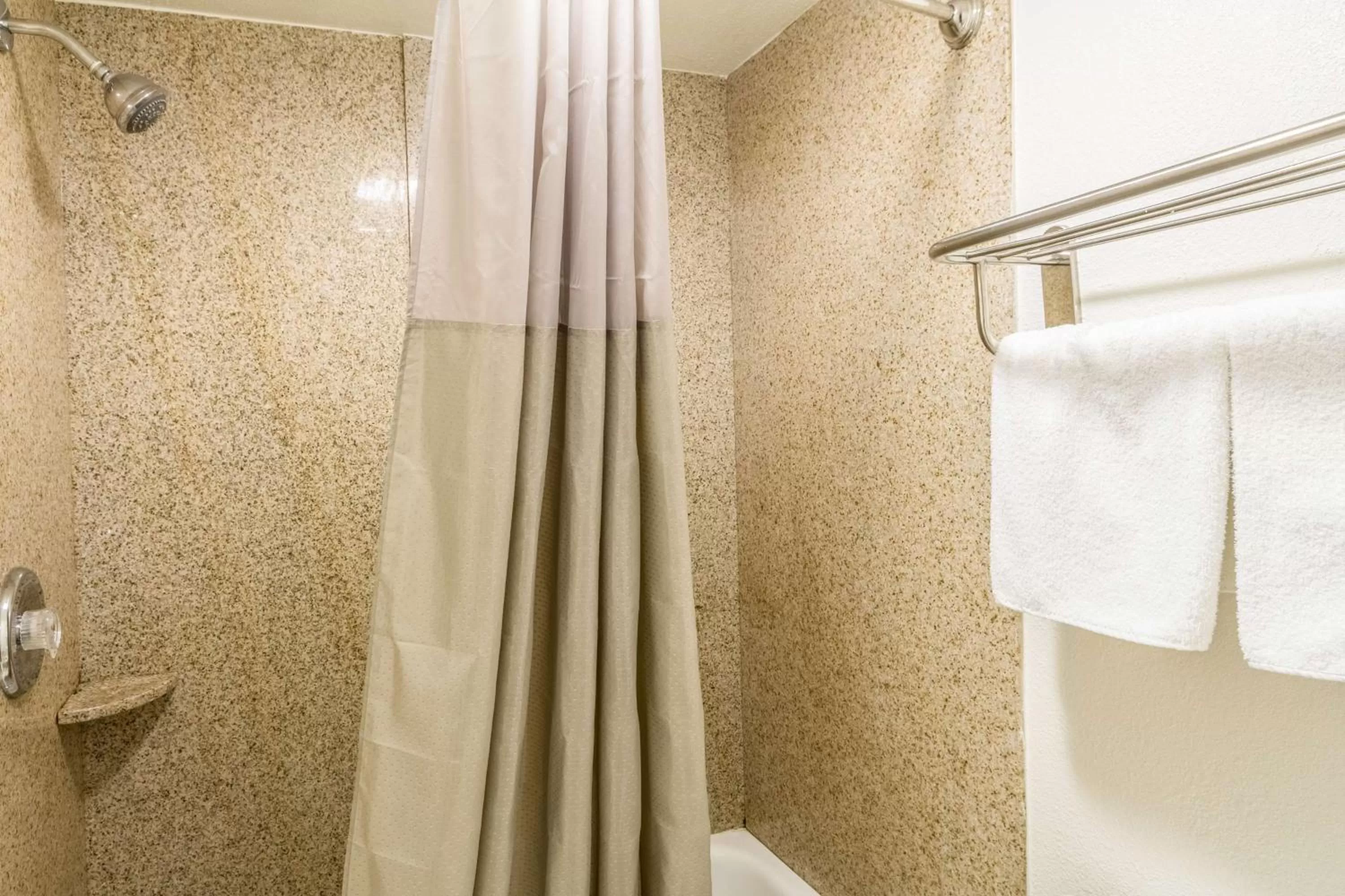 Shower in Motel 6-Grove City, OH