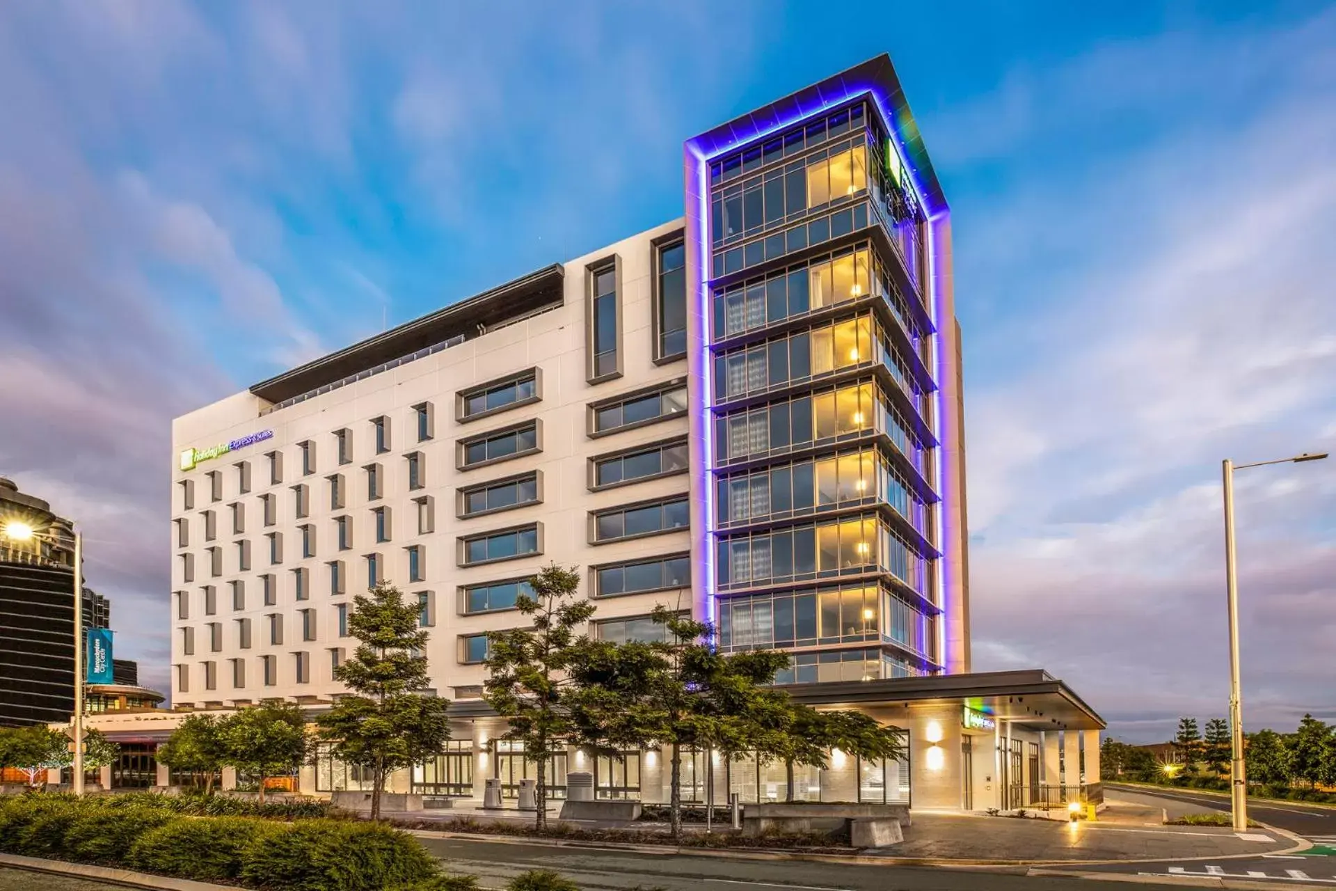 Holiday Inn Express & Suites Sunshine Coast by IHG Holiday Inn Express & Suites Sunshine Coast by IHG