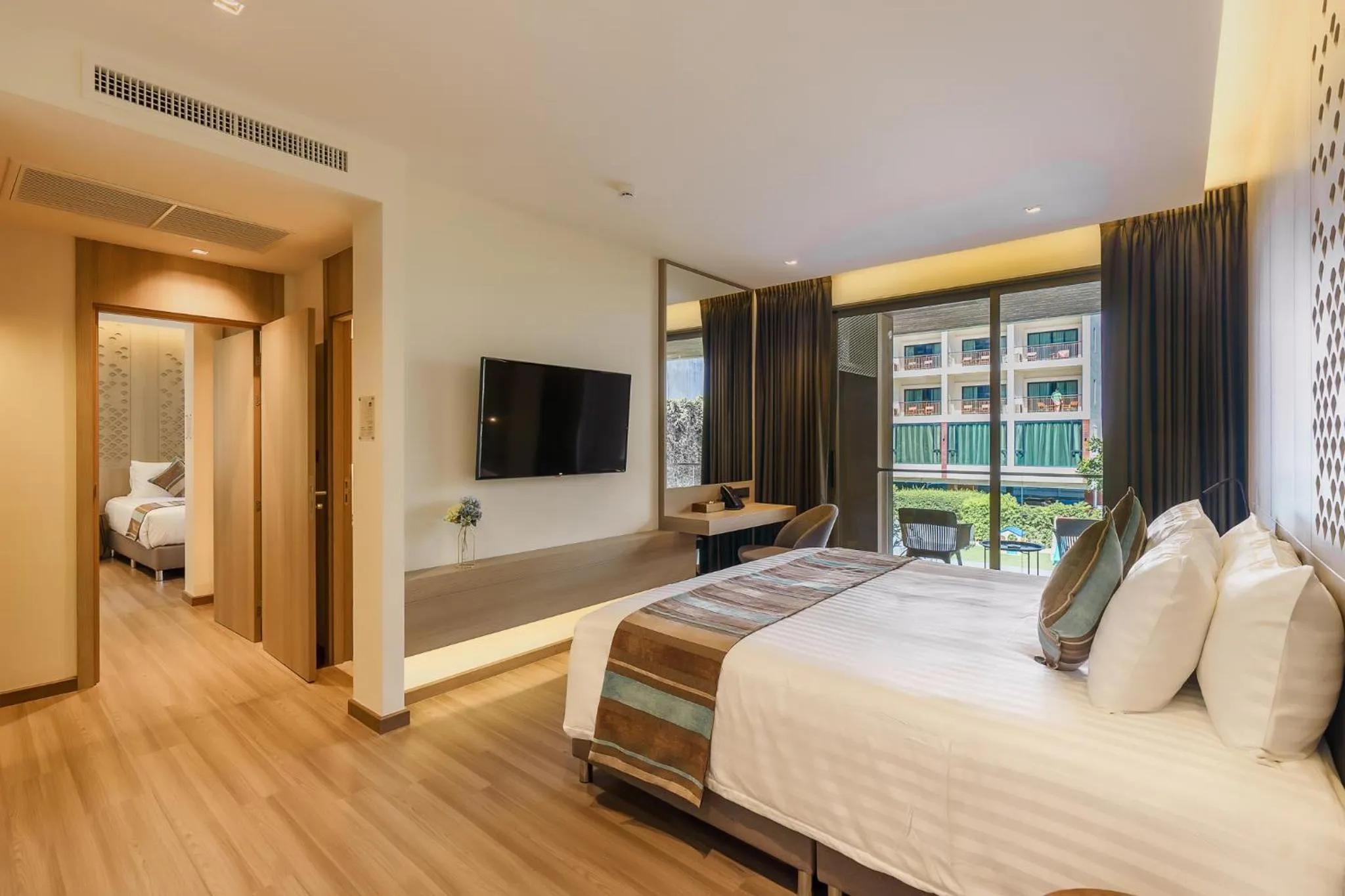 Bedroom, Bed in Fifth Pattaya Jomtien By Shiwalai Int