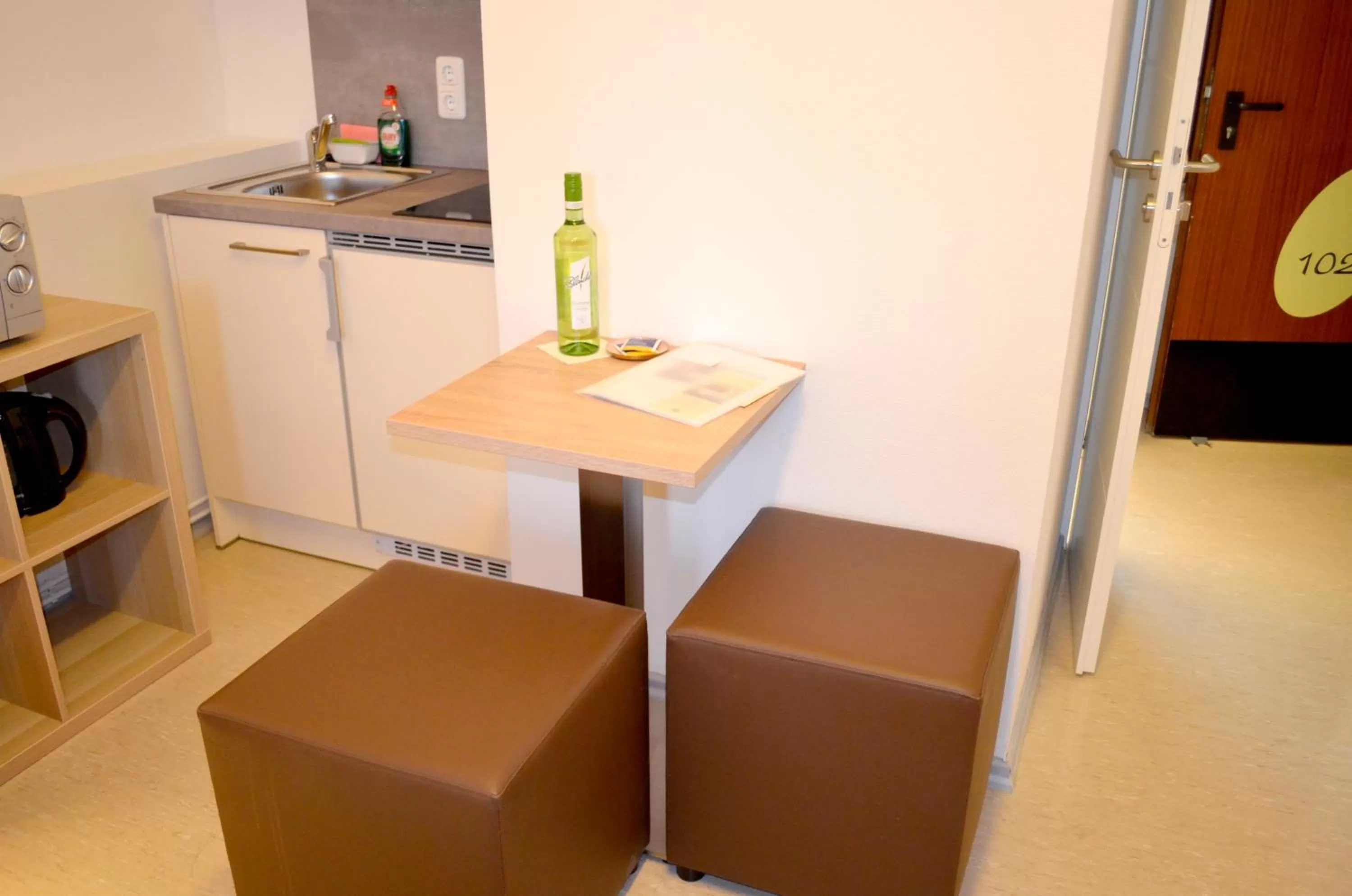 Kitchen/Kitchenette in Hana Aparthotel