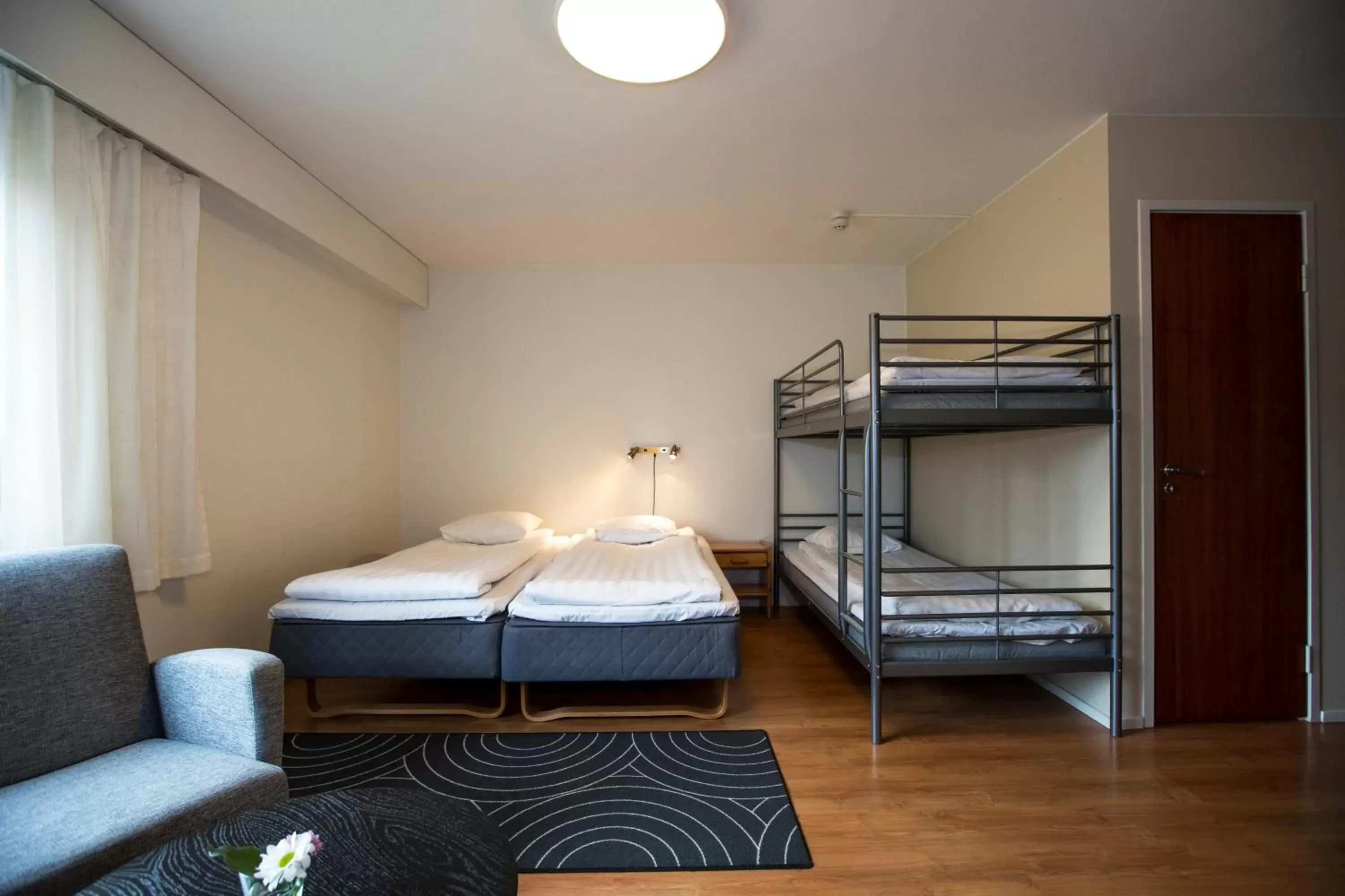 Quadruple Room in Strandnäs Hotell Quadruple Room in Strandnäs Hotell