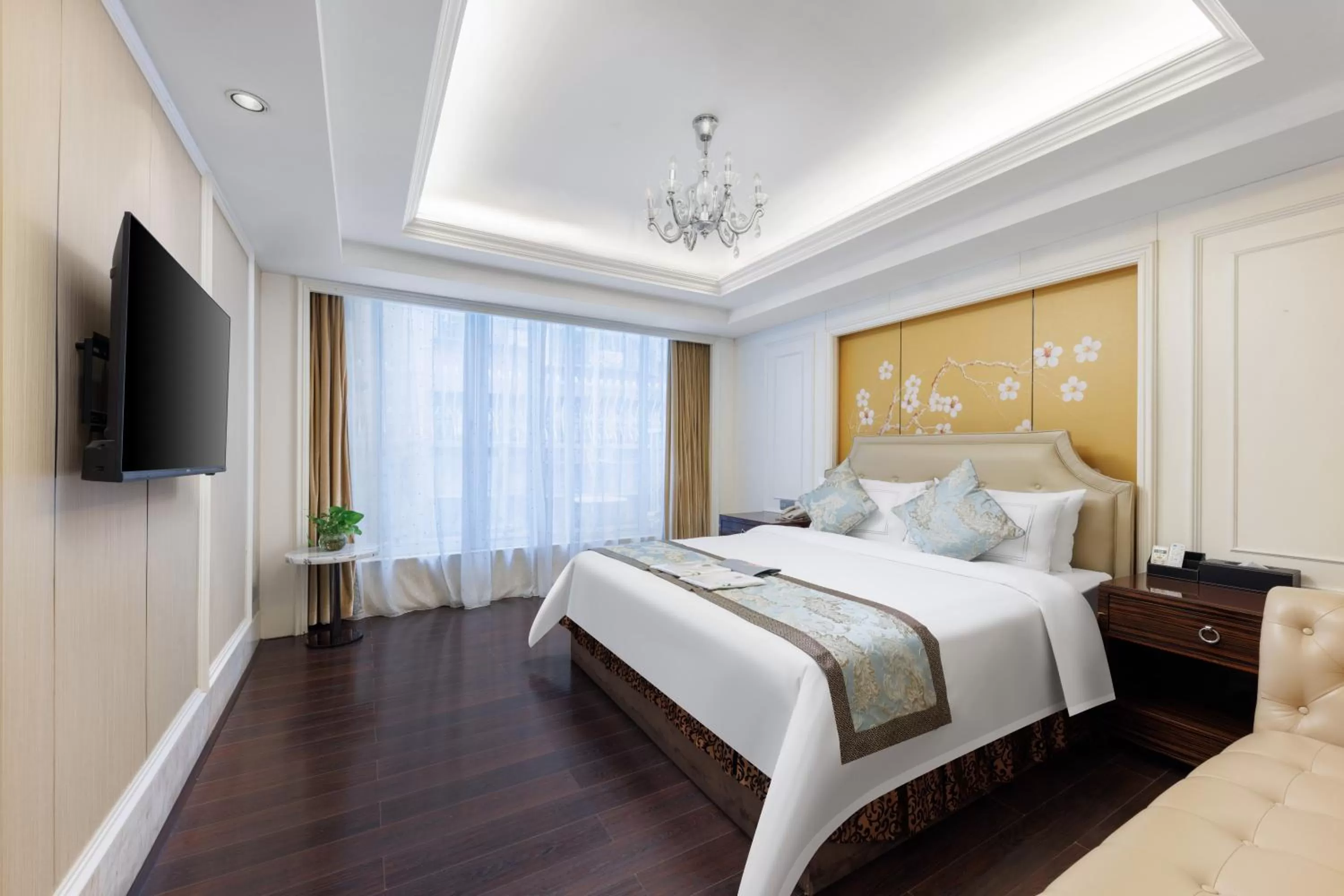 Bedroom, Bed in Sunflower Hotel &Residence, Futian Port Branch