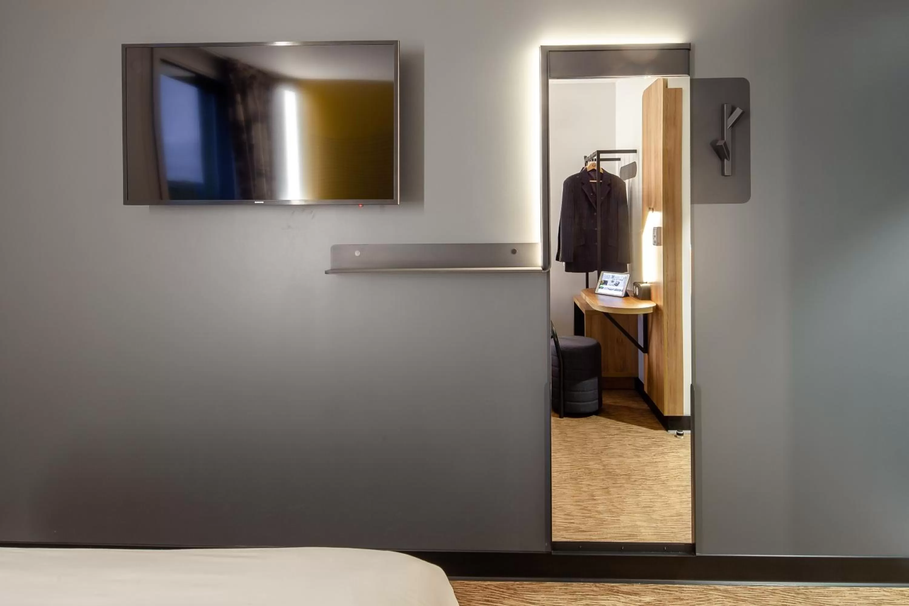 Bedroom, Bed in B&B HOTEL Nice Aéroport Arenas