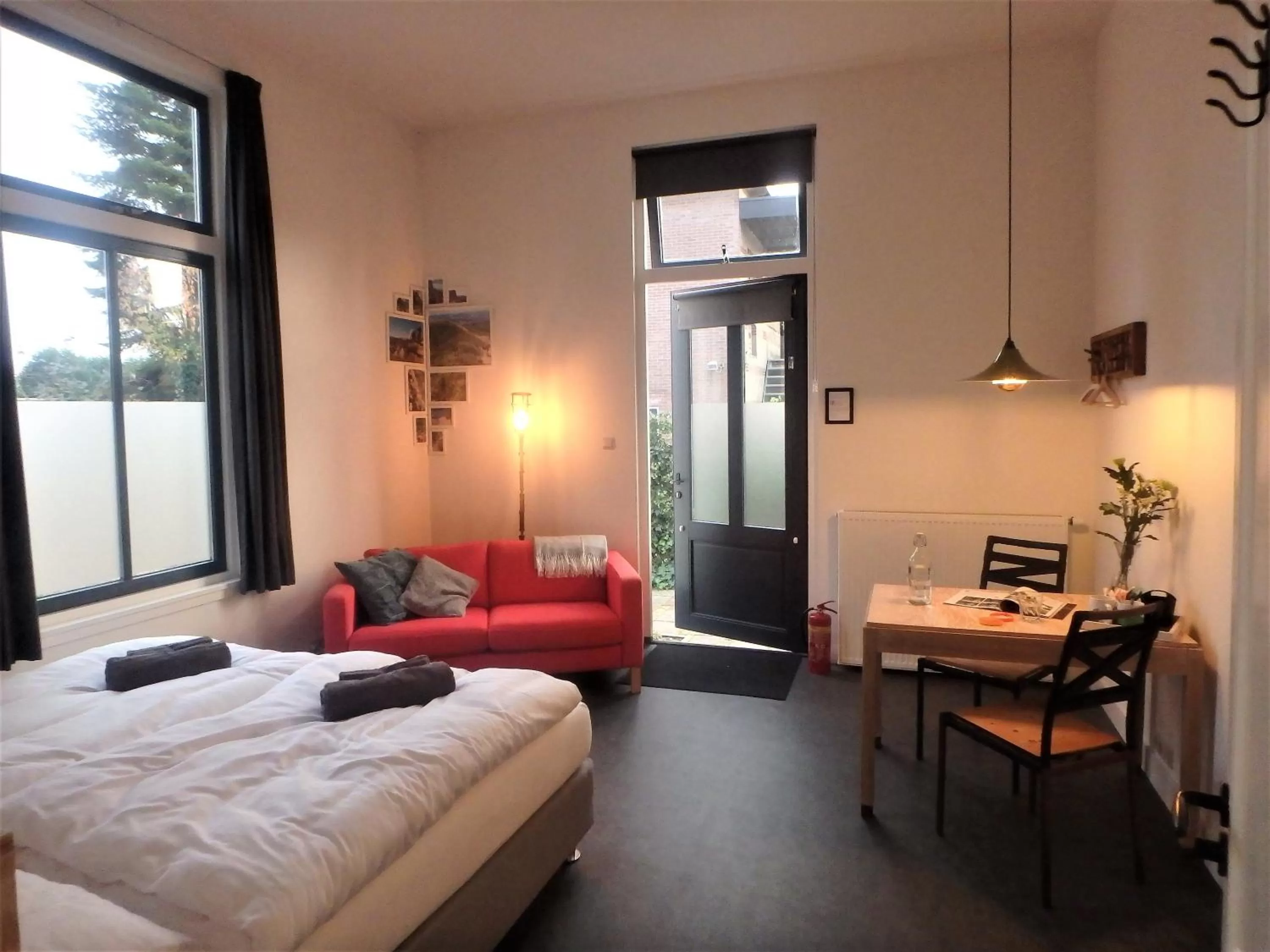 Photo of the whole room in sport B&B De Veluwezoom