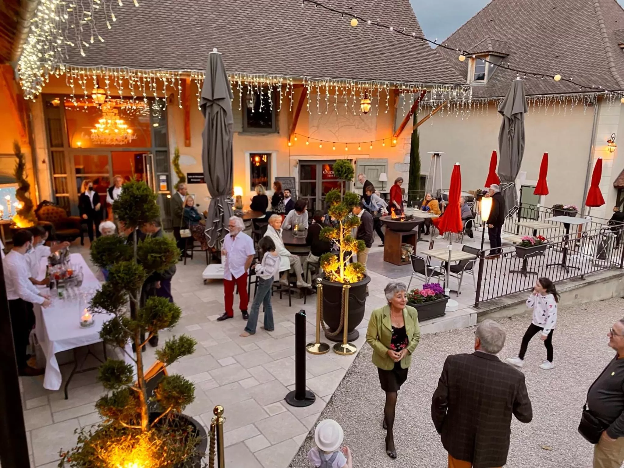 Restaurant/places to eat in Domaine de Suzel