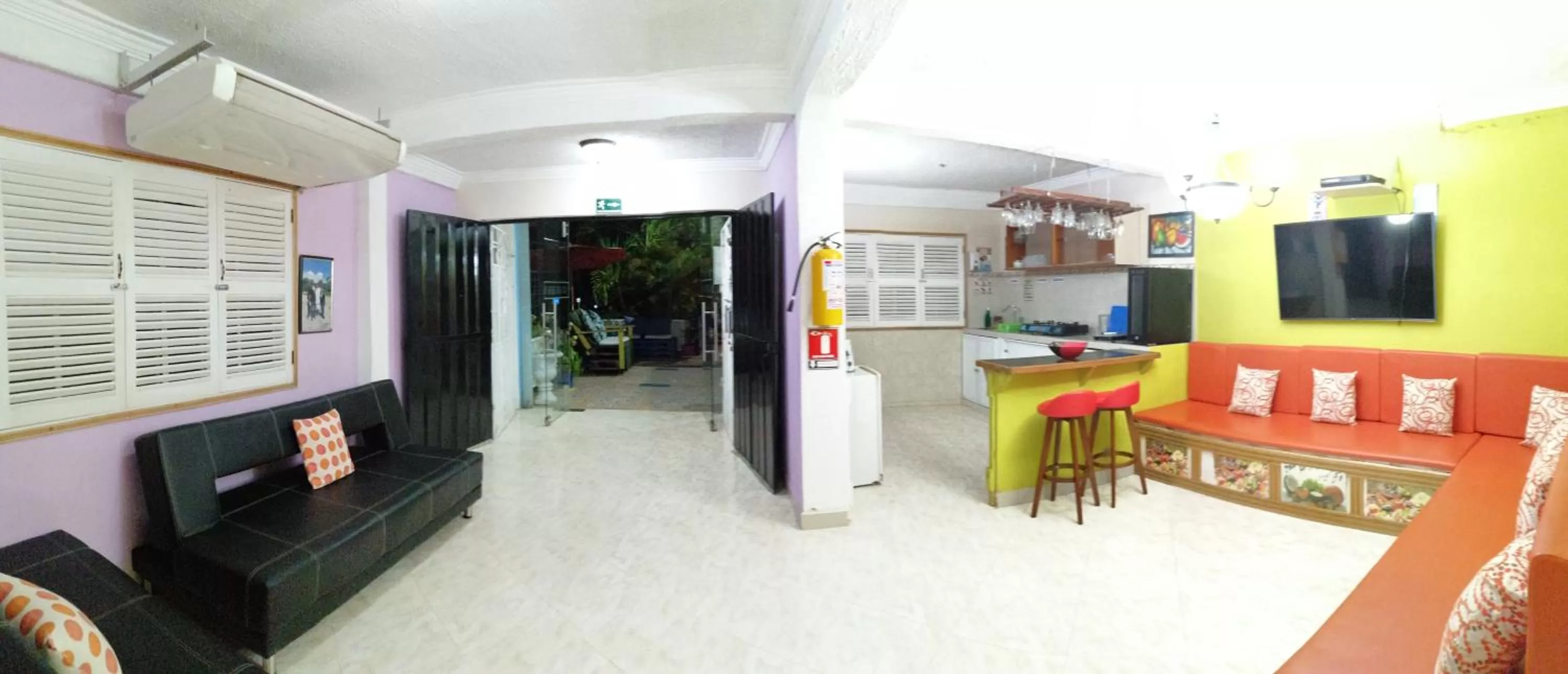 Seating area in Casa Royal Palm Inn