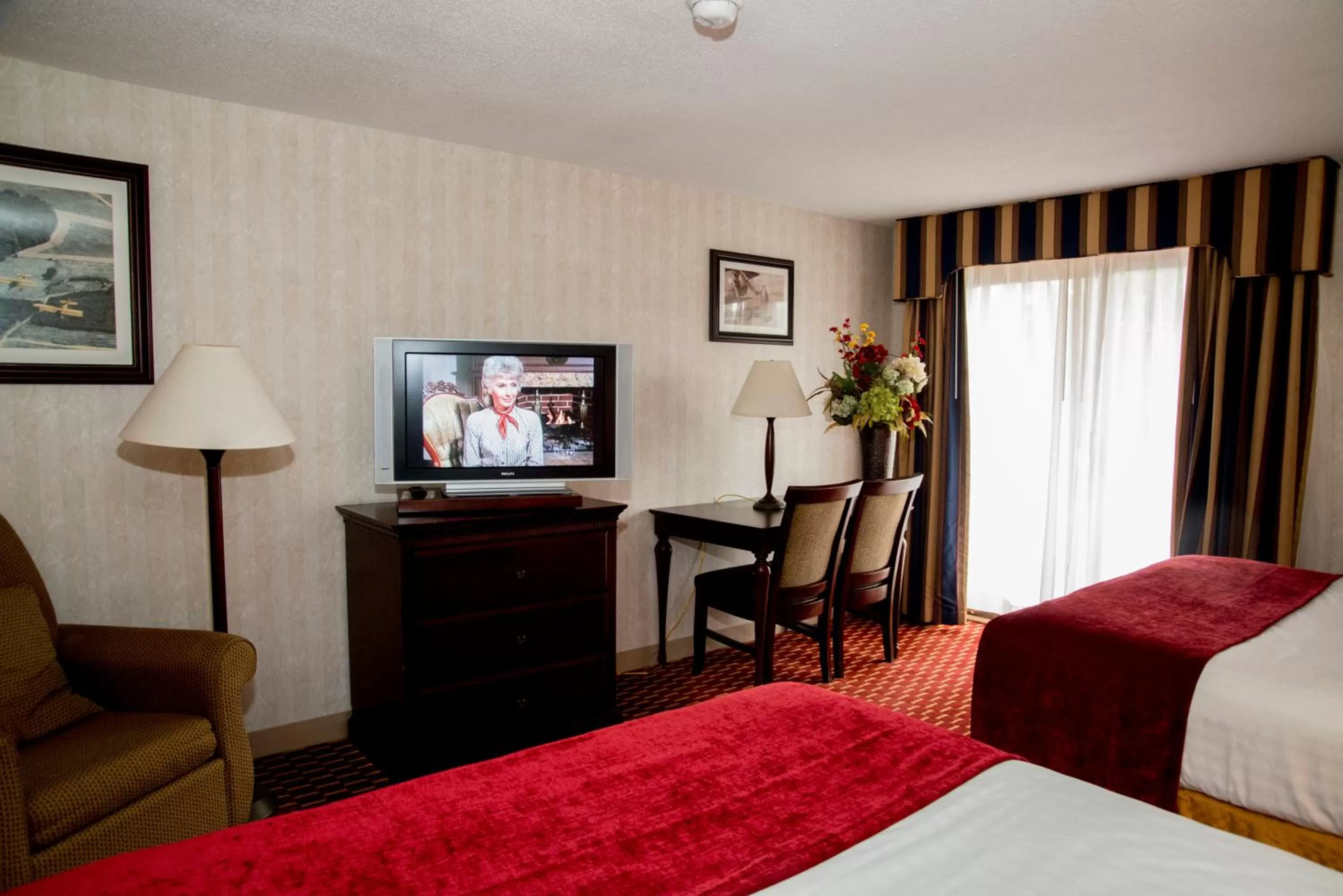 TV and multimedia, Bed in Hampton Falls Inn