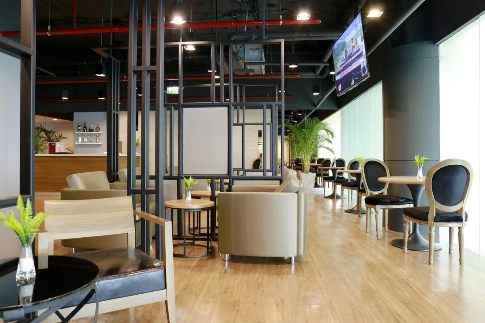 Lounge or bar in Sleep Box by Miracle -Booked on Hourly Basis