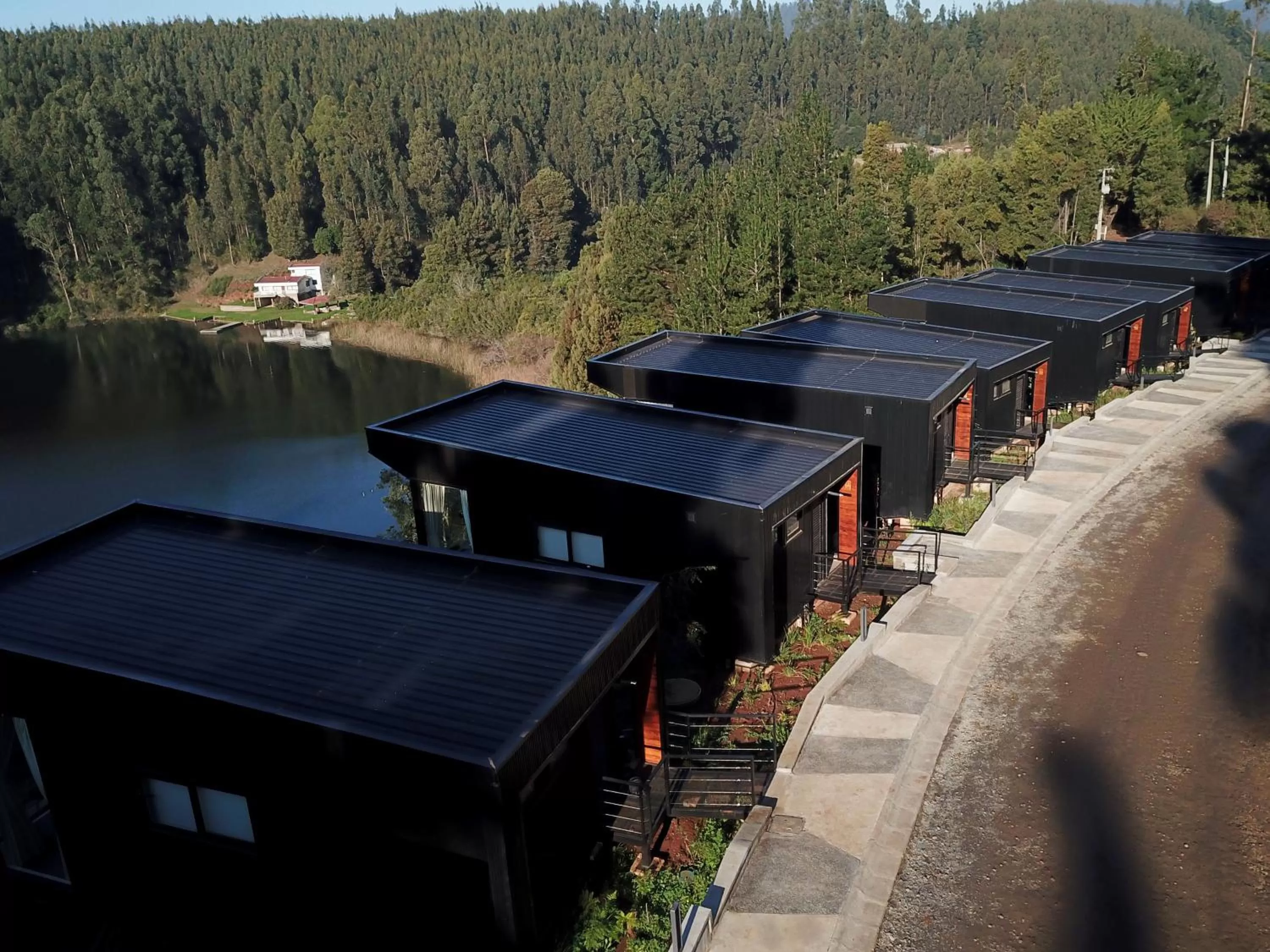 Facade/entrance in Pura Lodge