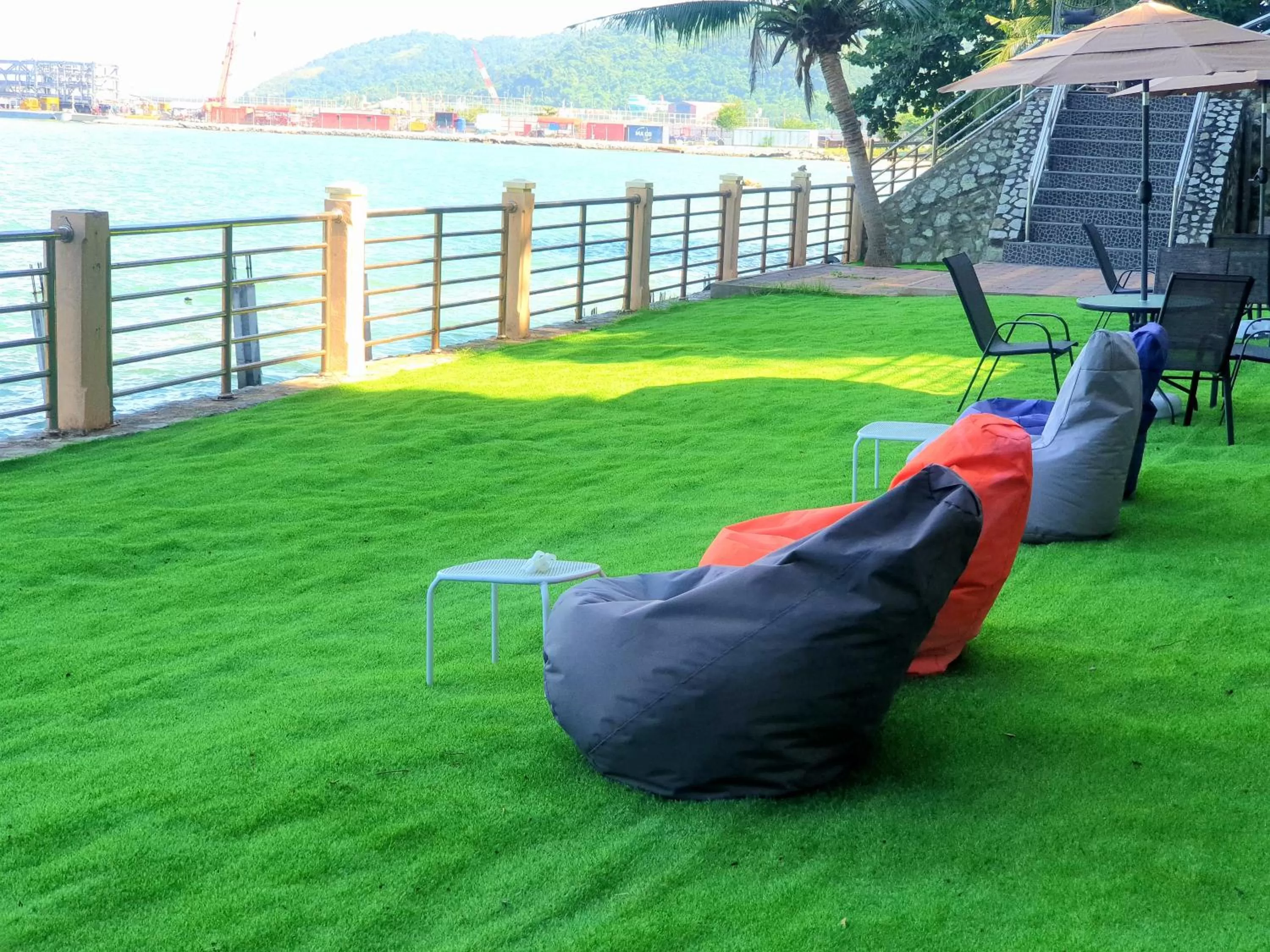 Seating area in โรงแรม ชาโตว์วิสต้า