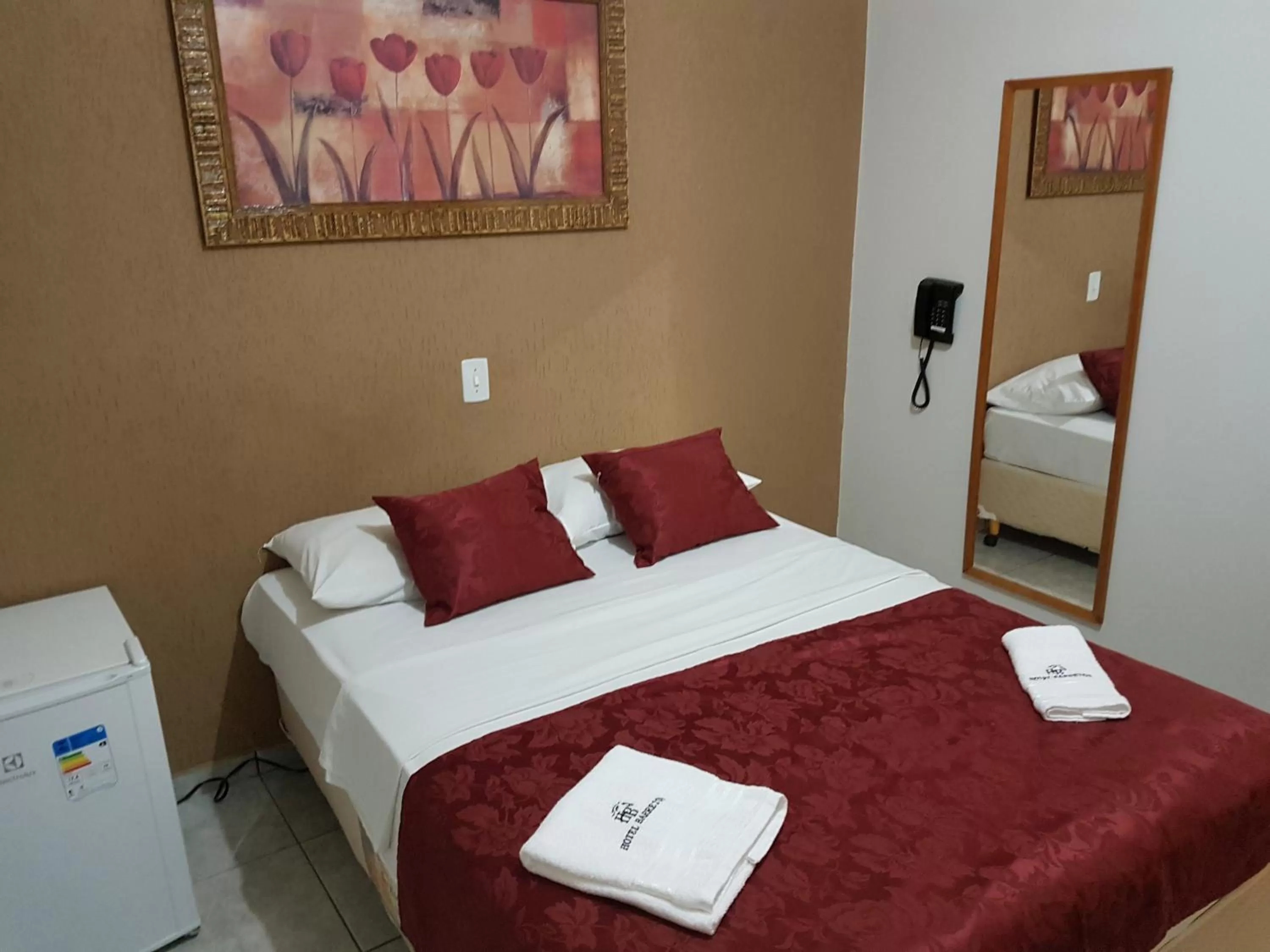 Bed in Hotel Barretos