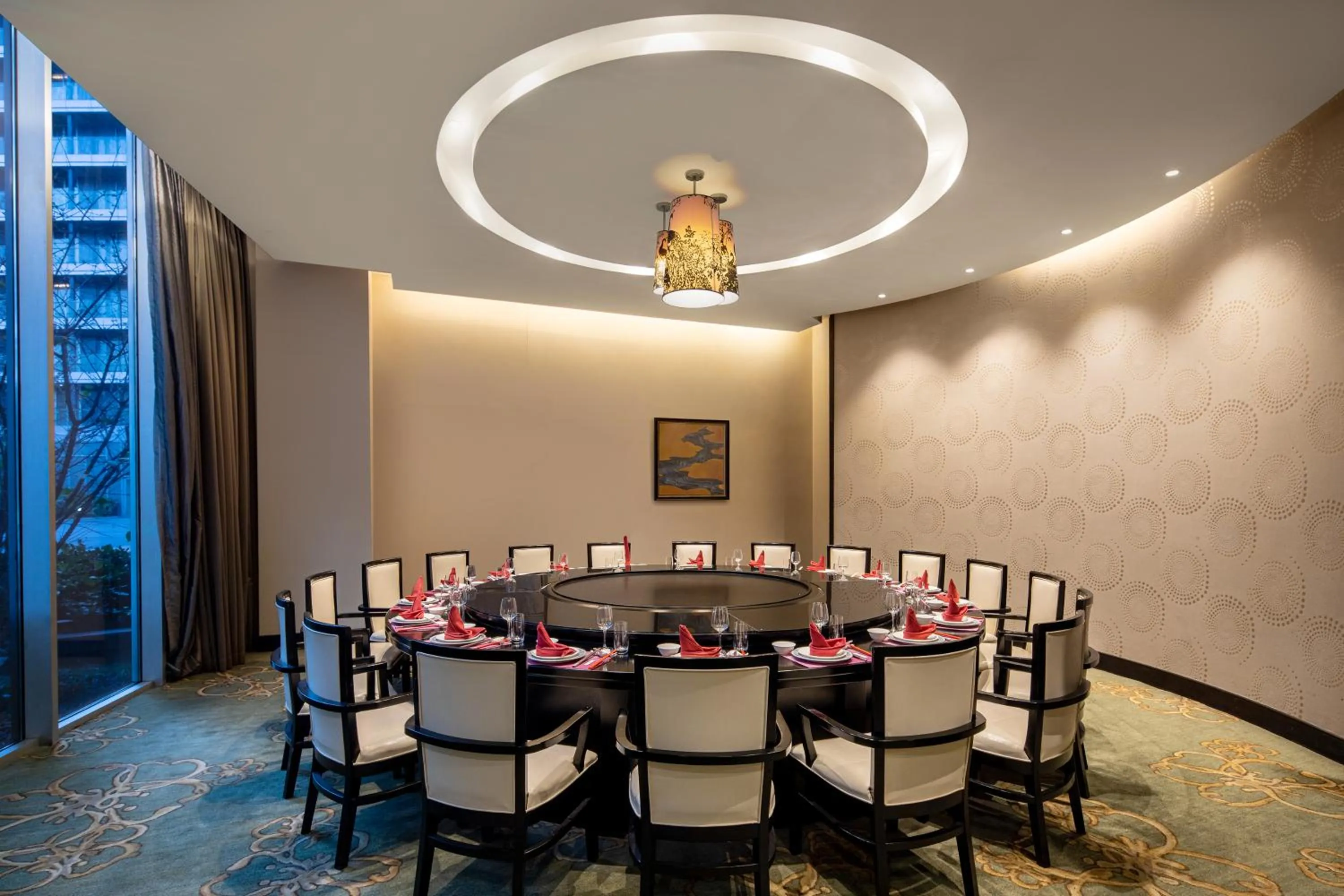 Restaurant/places to eat in Crowne Plaza Shanghai Xiayang Lake by IHG