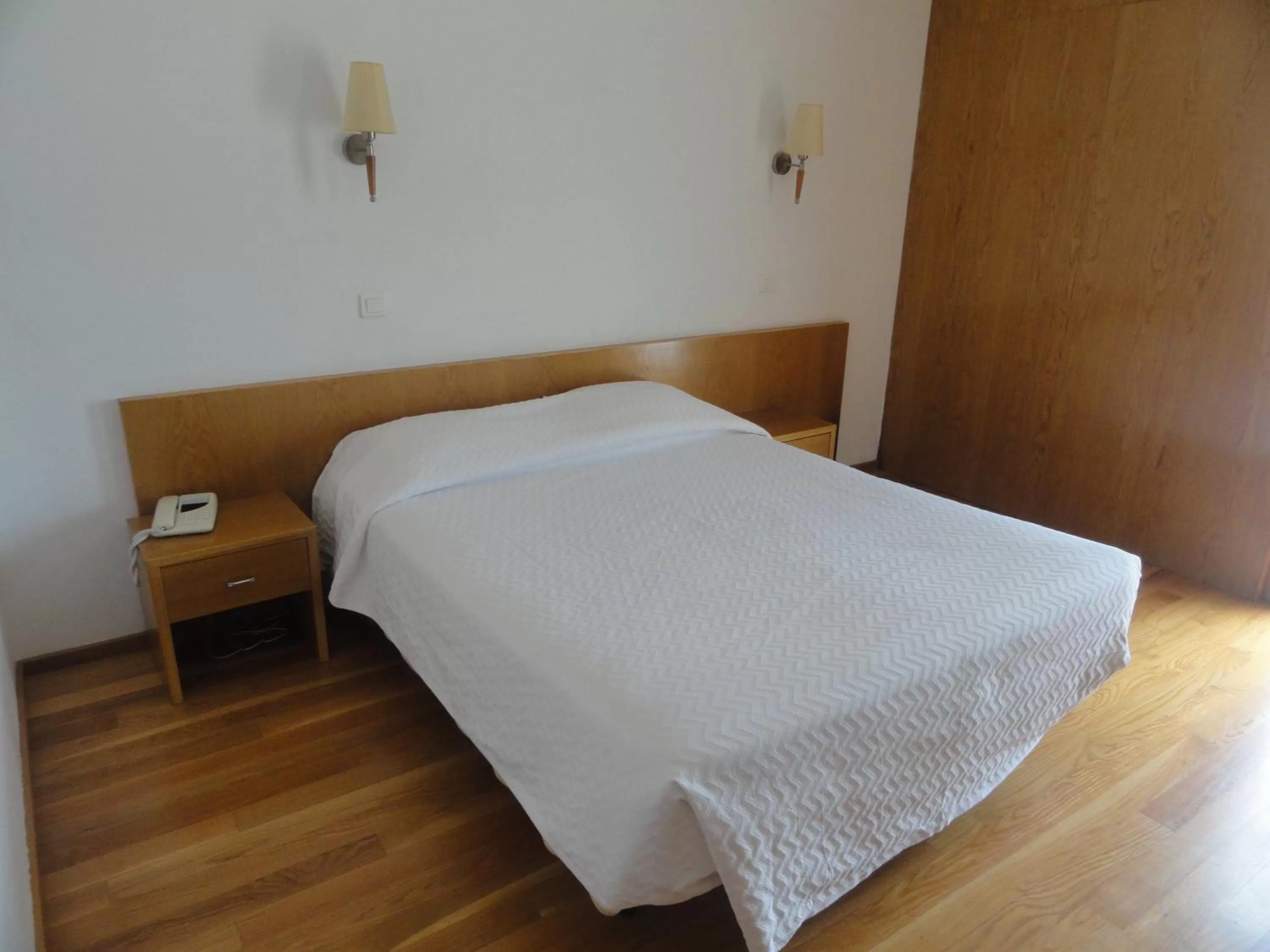Bedroom, Bed in Hotel O Mirandes