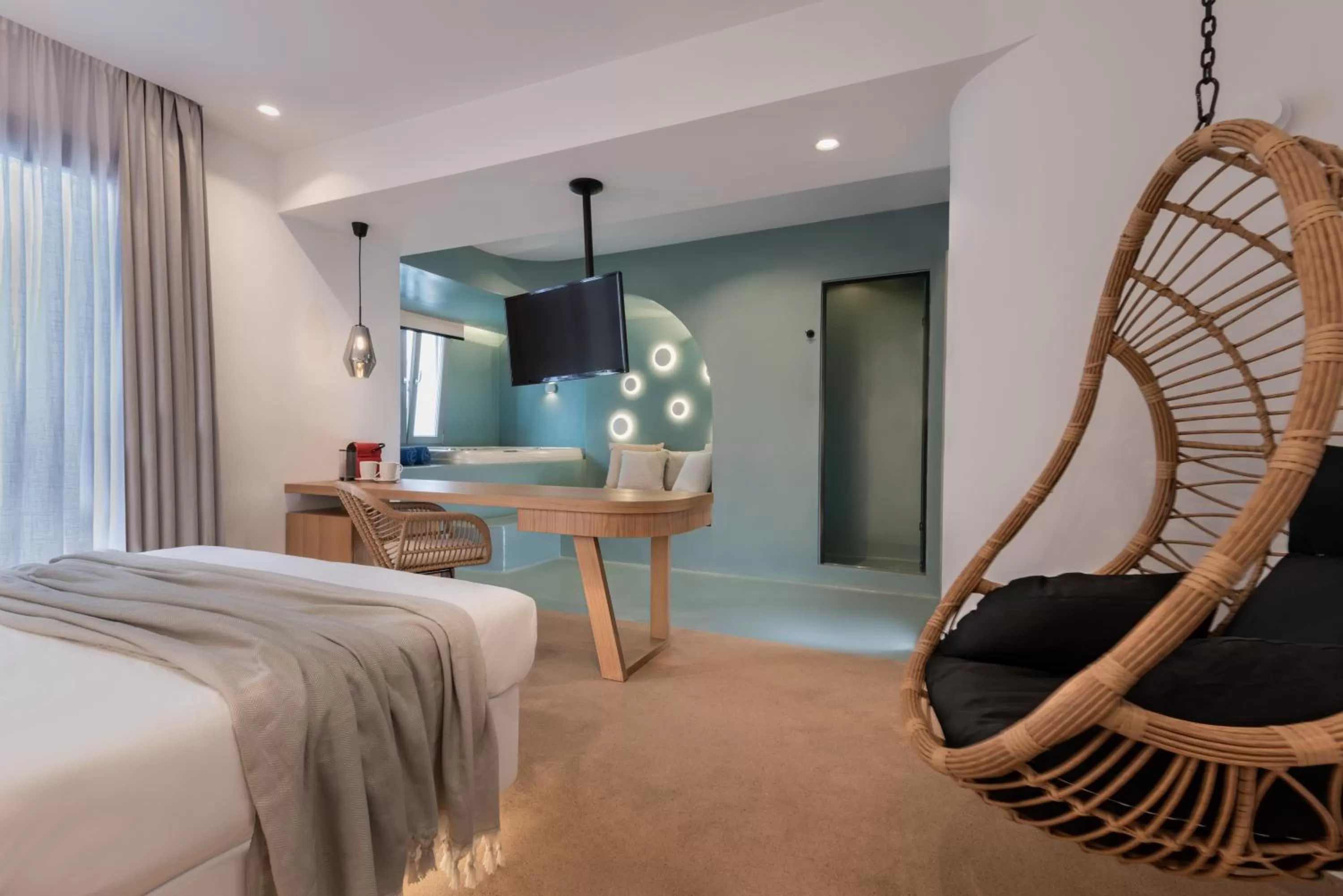 Photo of the whole room, Bed in Argo Boutique Hotel