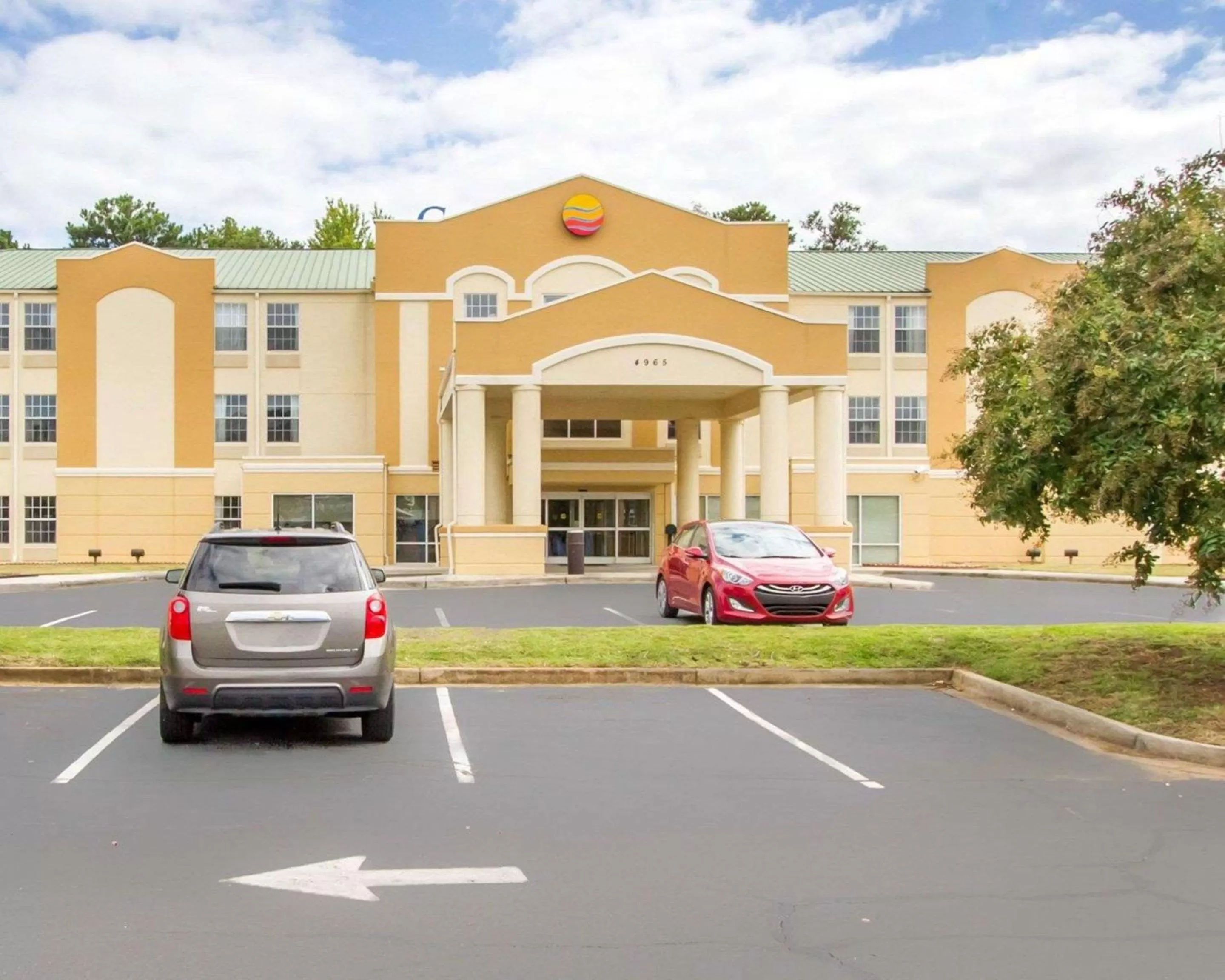 Property building in Comfort Inn Birmingham - Irondale