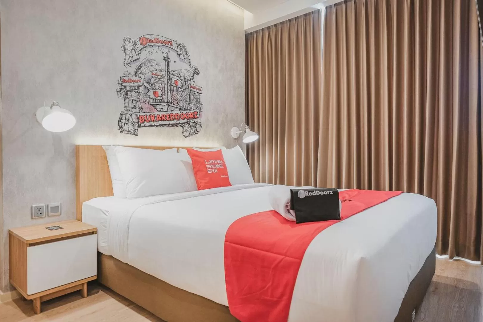 Bedroom, Bed in RedDoorz Plus @ Thamrin