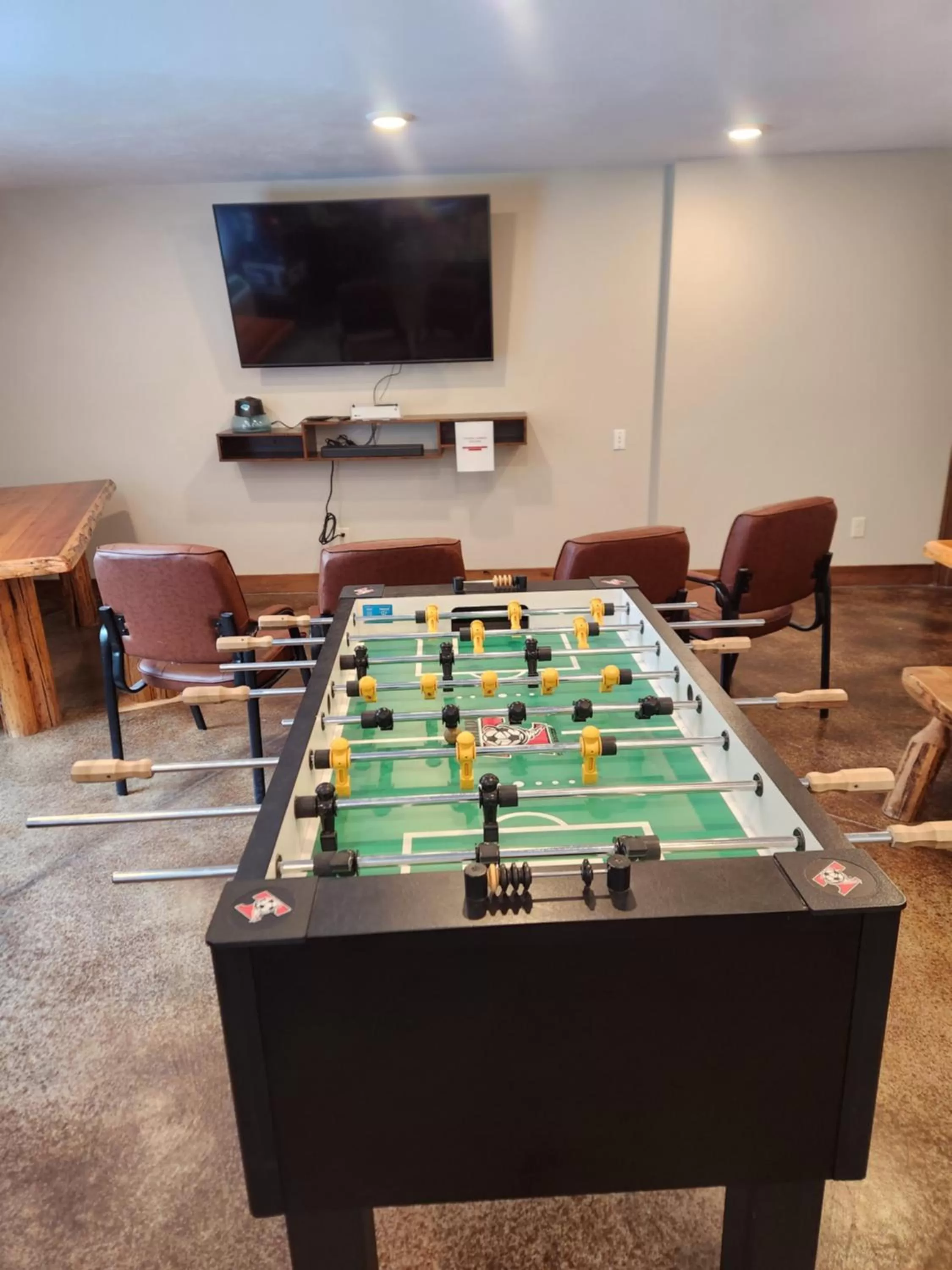 Game Room in Sawtelle Mountain Resort