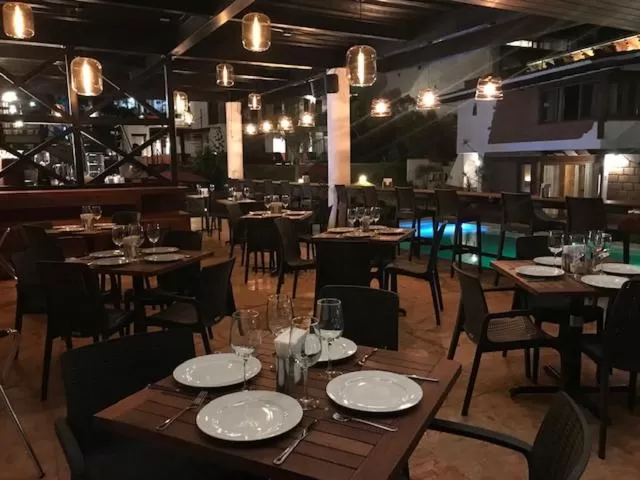 Lounge or bar in Hotel puesta del sol