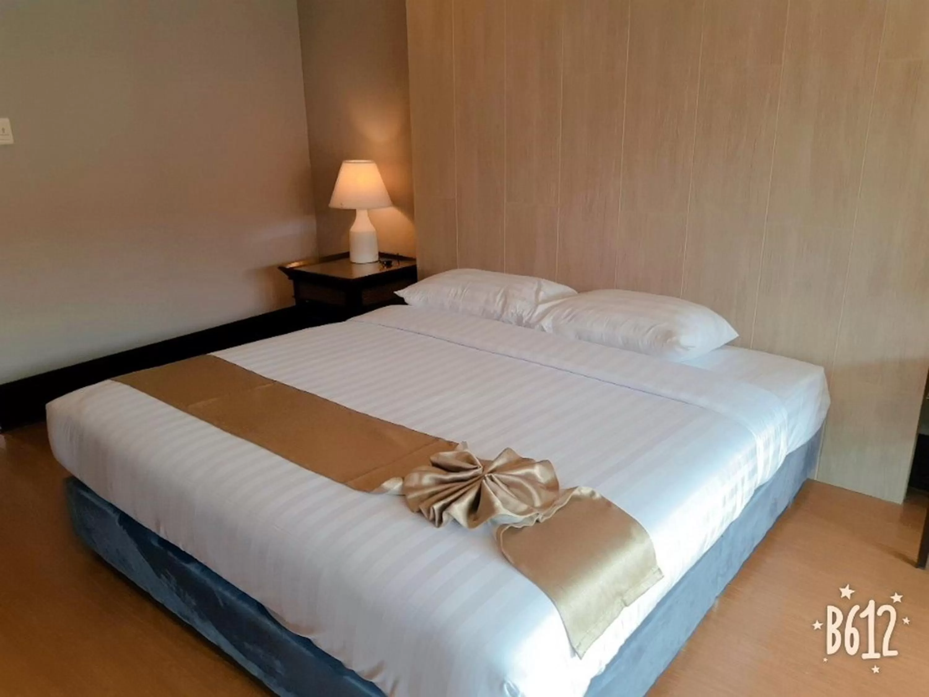 Bed in Green Lake Resort - SHA Extra Plus Certified