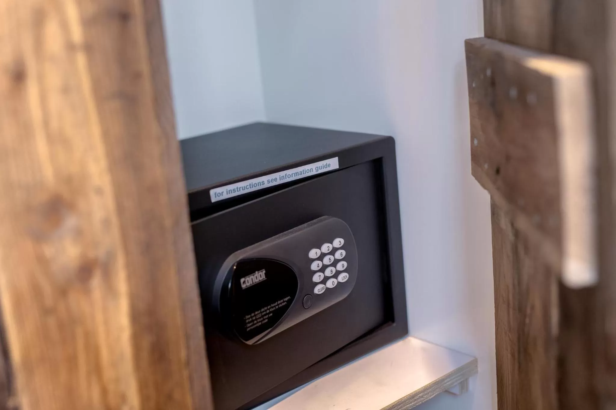 TV/Entertainment Center in Boutique Hotel ZIES