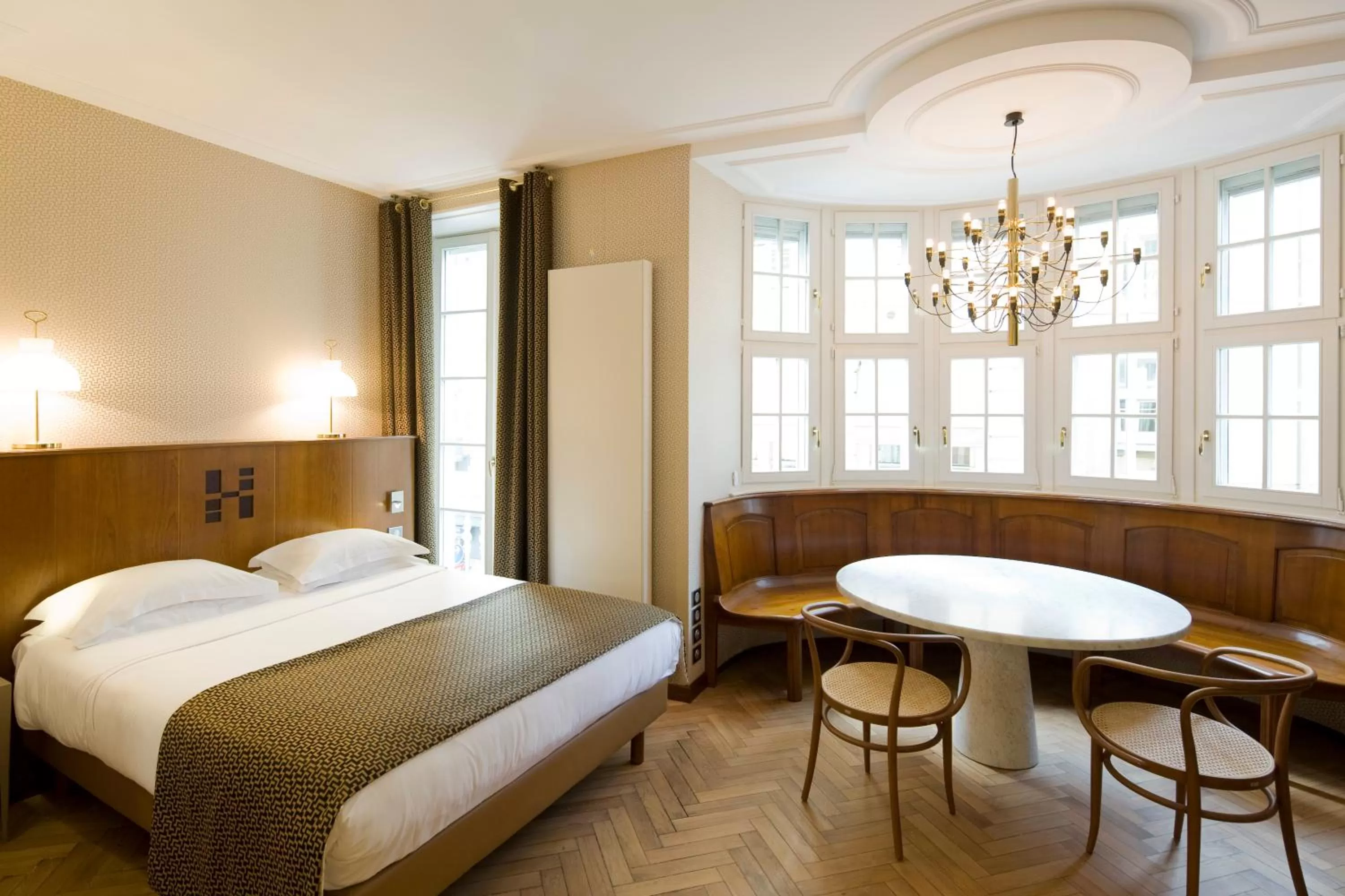 Photo of the whole room, Bed in HANNONG Hotel & Wine Bar