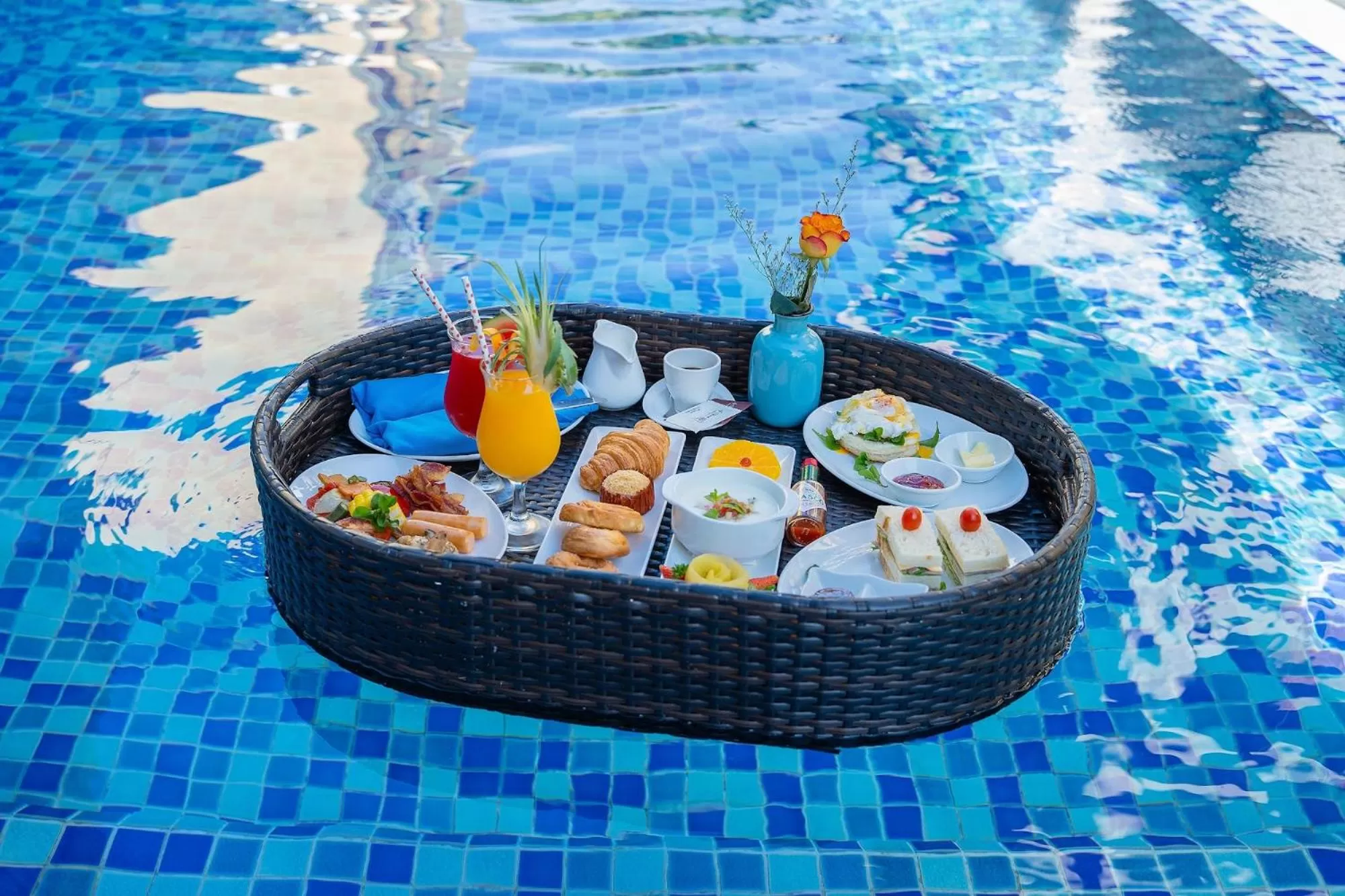 Food and drinks in La Charm Hoi An Hotel & Spa