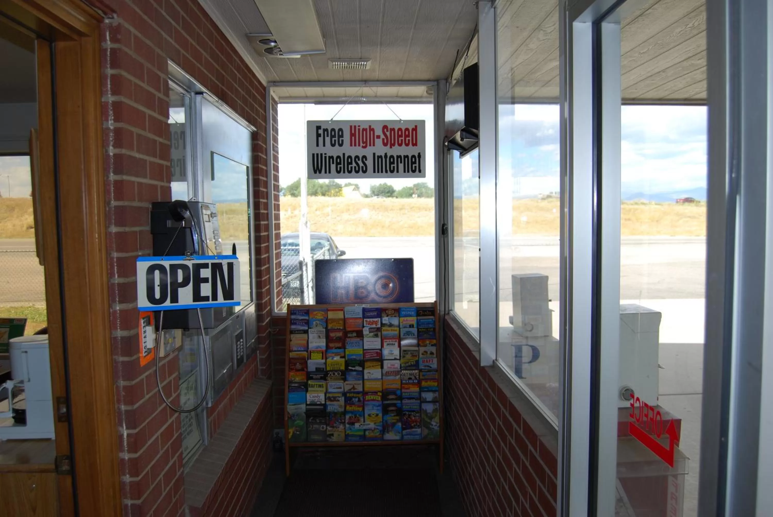 Lobby or reception in Budget Host Exit 254 Inn