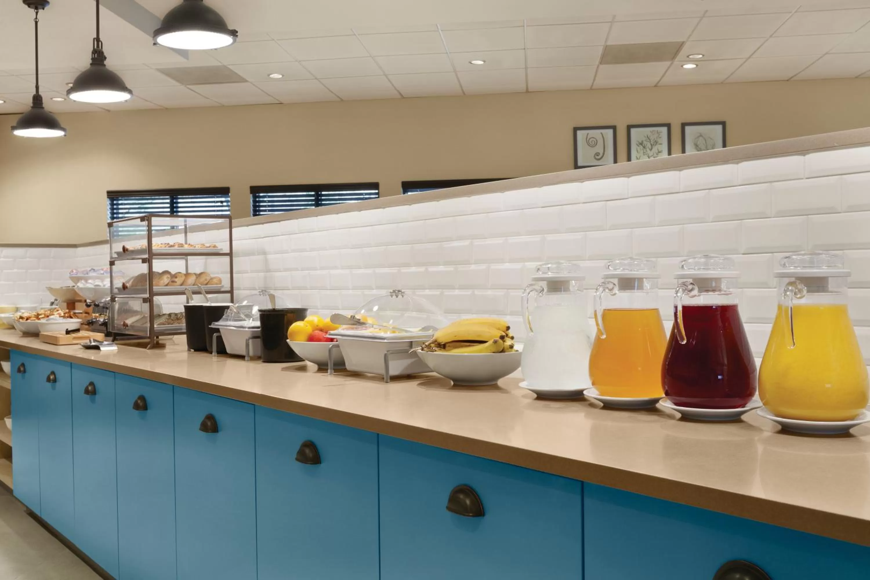 Restaurant/places to eat in Country Inn & Suites by Radisson, Seattle-Bothell, WA