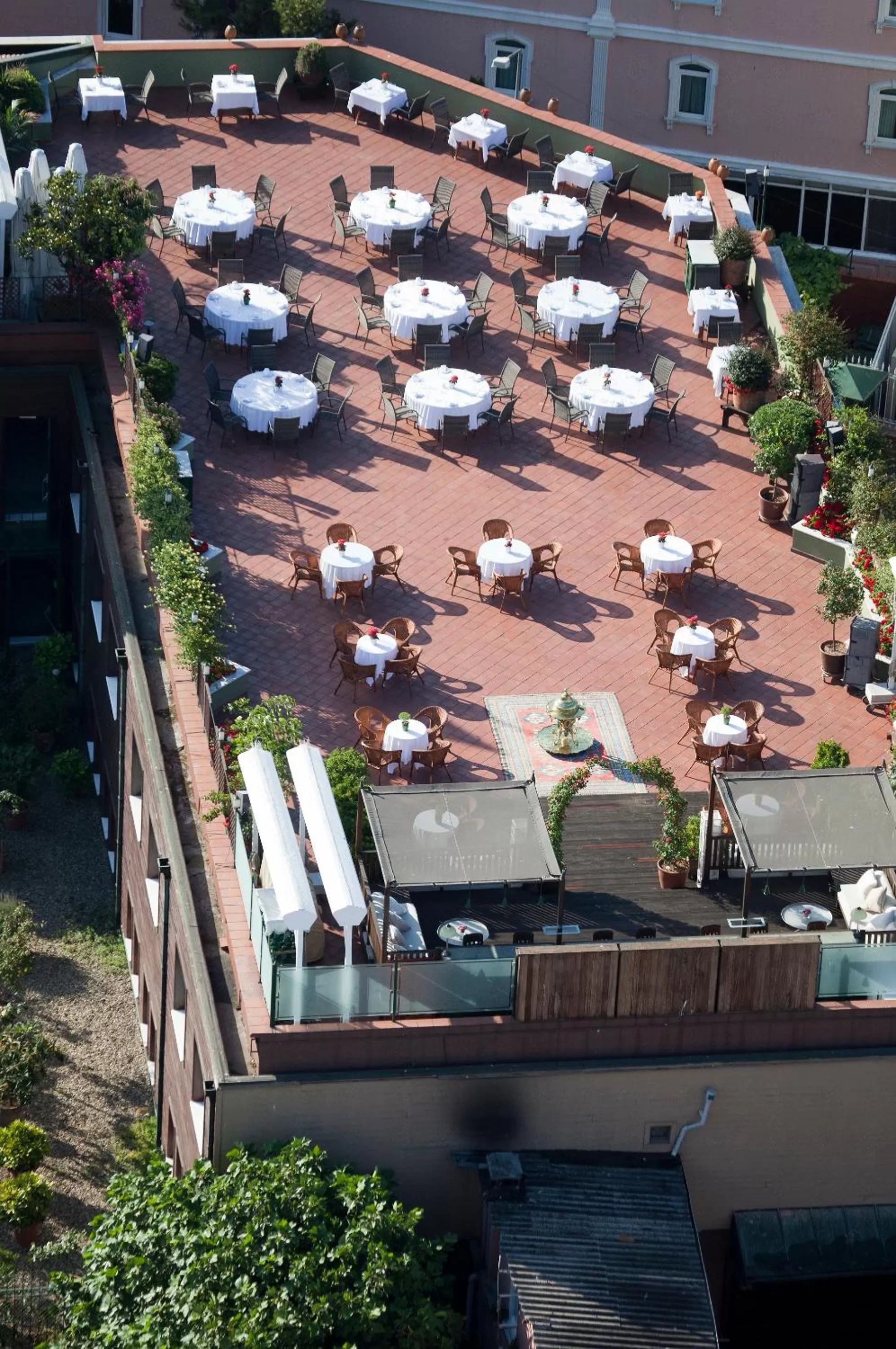 Restaurant/places to eat in Armada Istanbul Old City Hotel