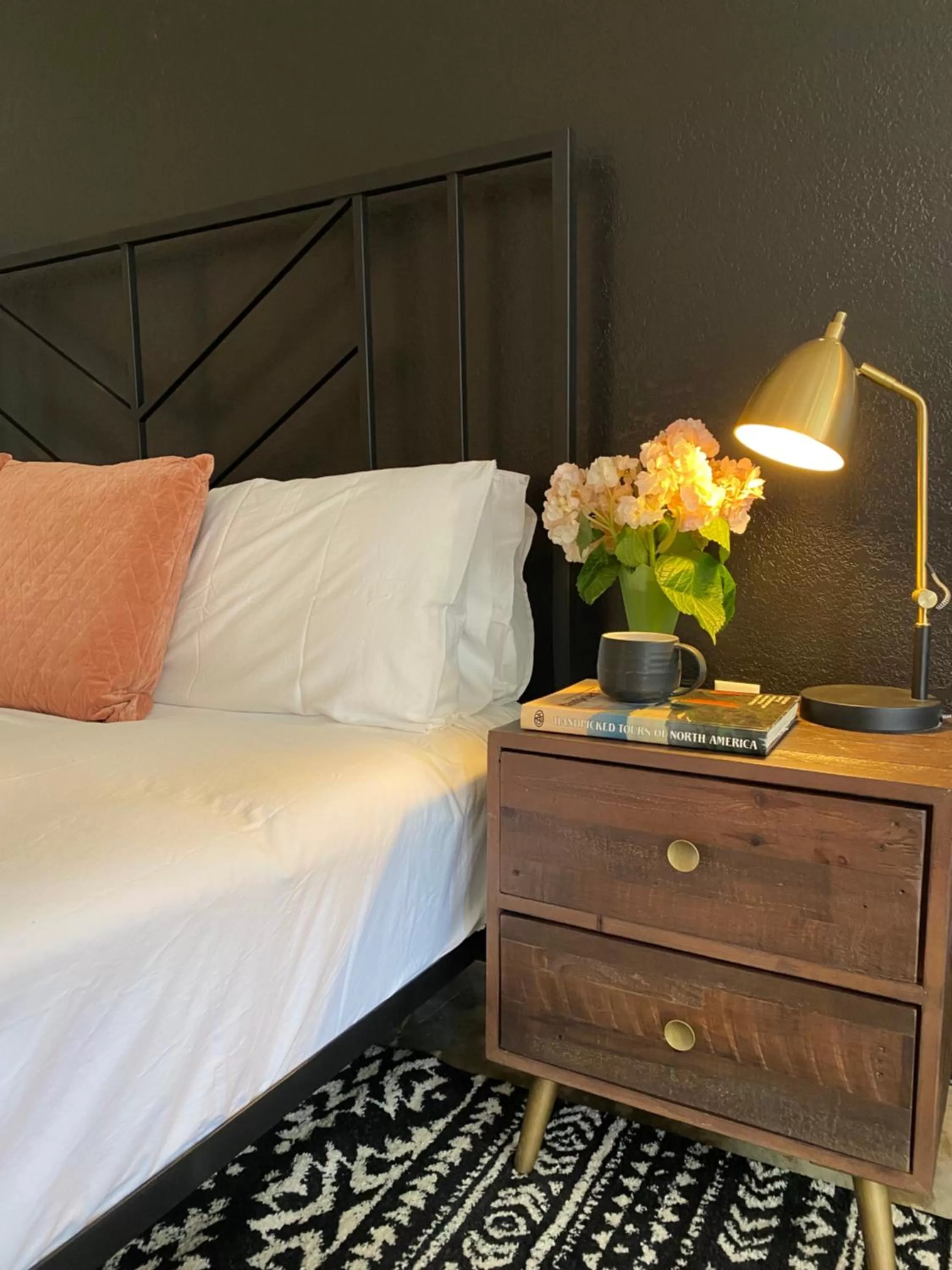 Bed in Wimberley Inn & bar