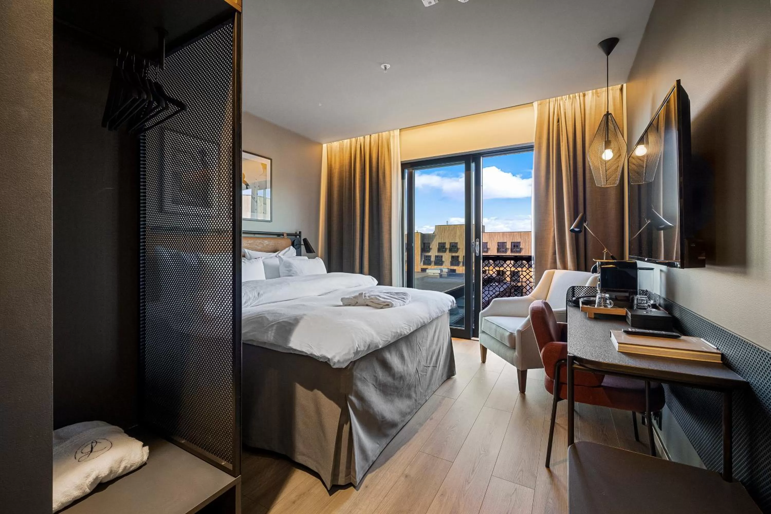 Bed in Lily Country Club