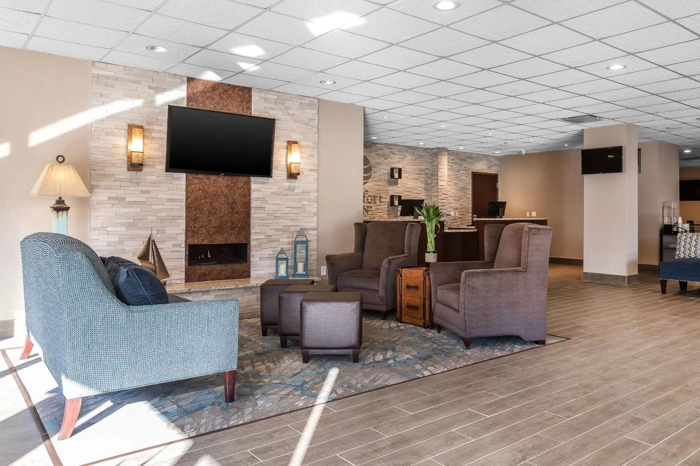 Lobby or reception in Comfort Inn Bay City - Riverfront