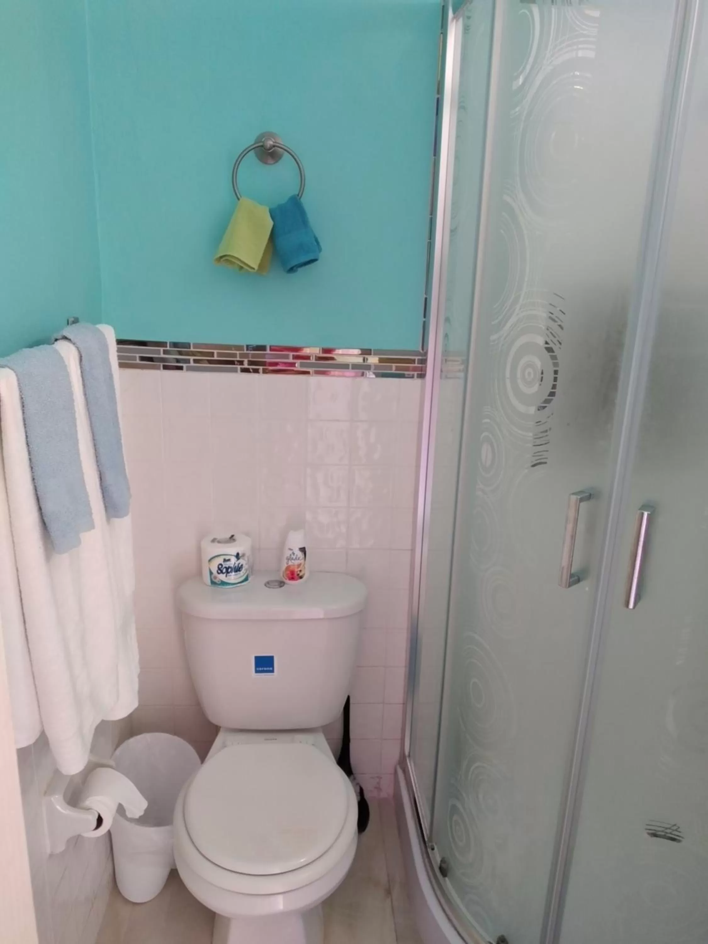 Bathroom in Seacastles by the beach/pool