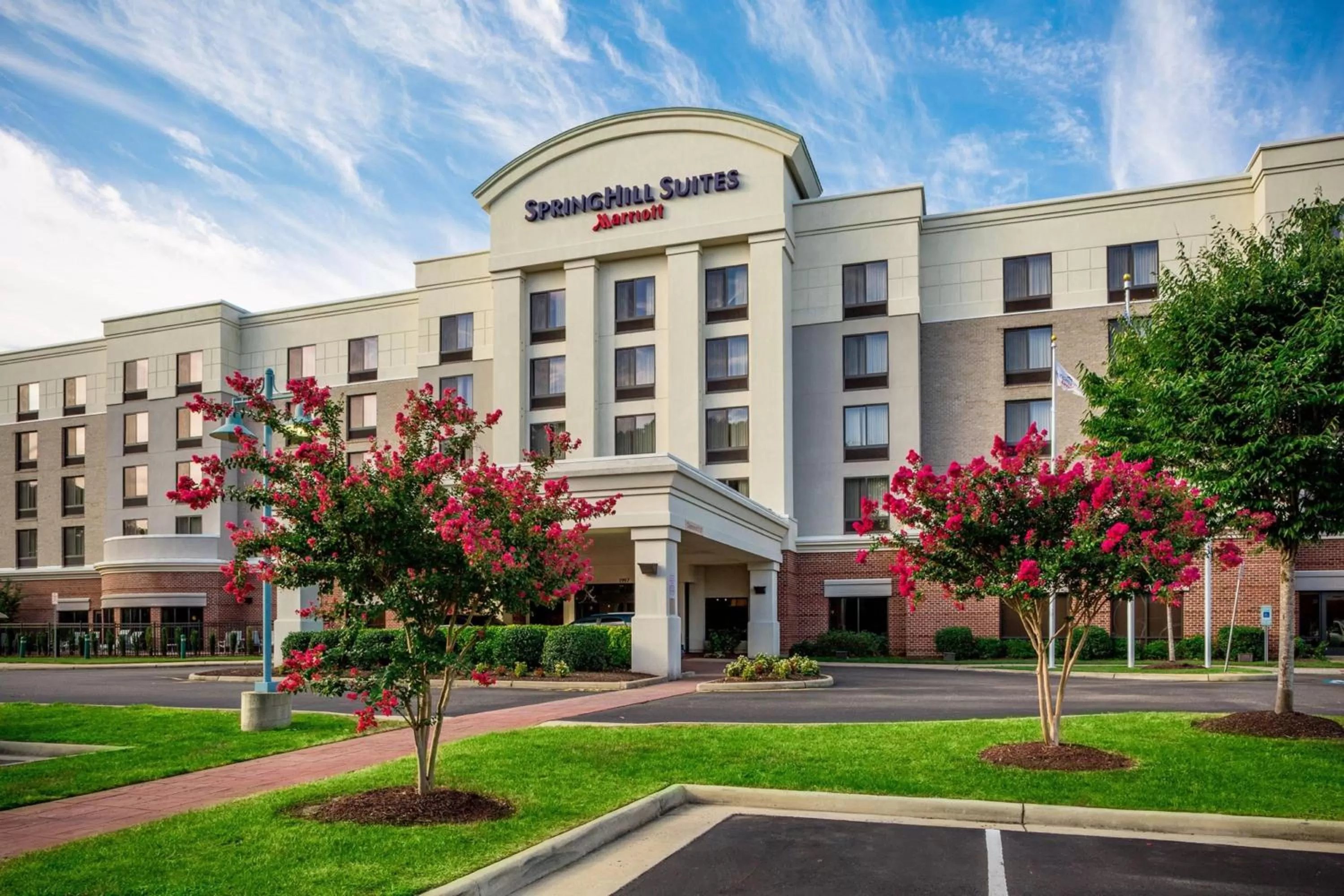 Property building in SpringHill Suites Hampton