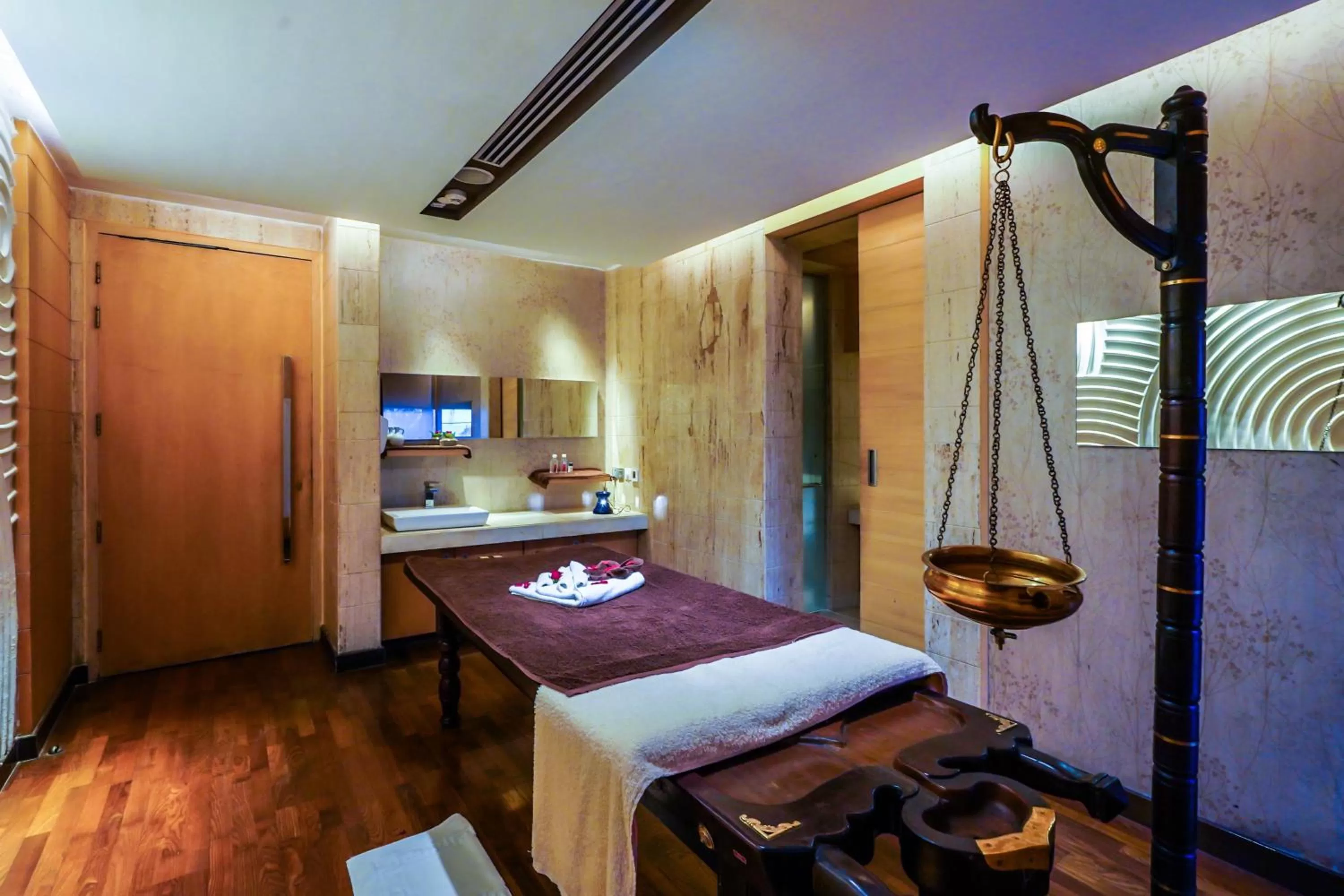 Spa and wellness centre/facilities in Crowne Plaza Greater Noida by IHG