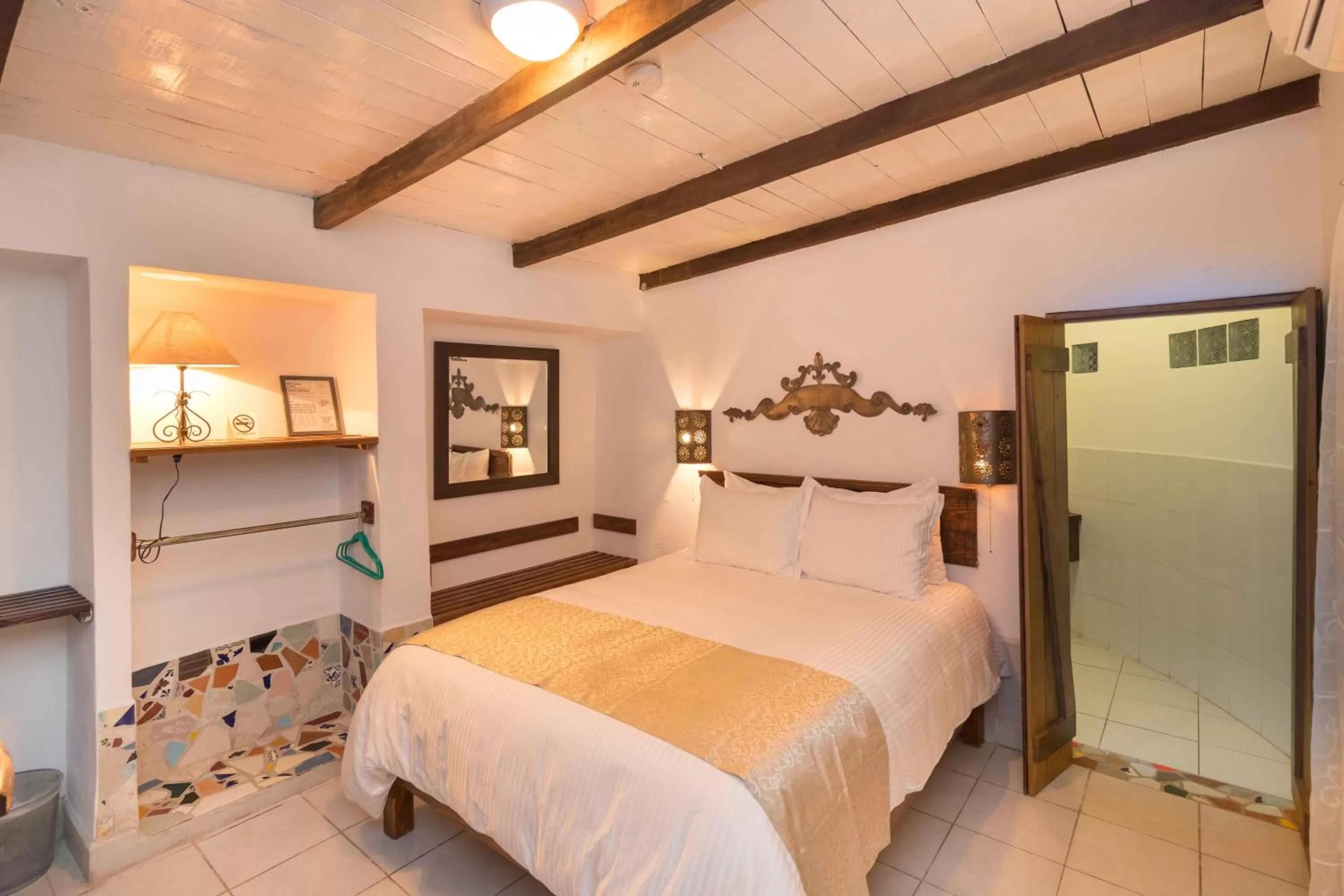 Queen Room in Hotel 1697 Loreto