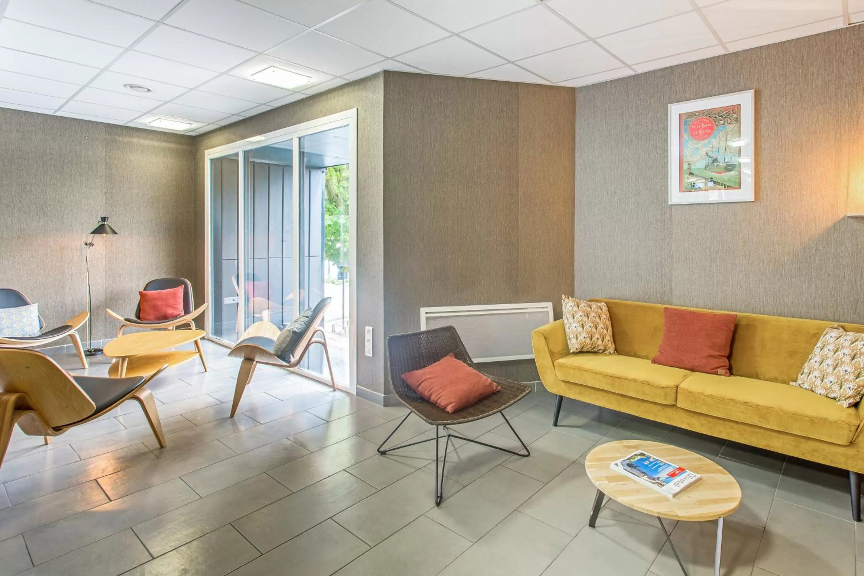 Lobby or reception in Appart'City Confort Amiens Gare