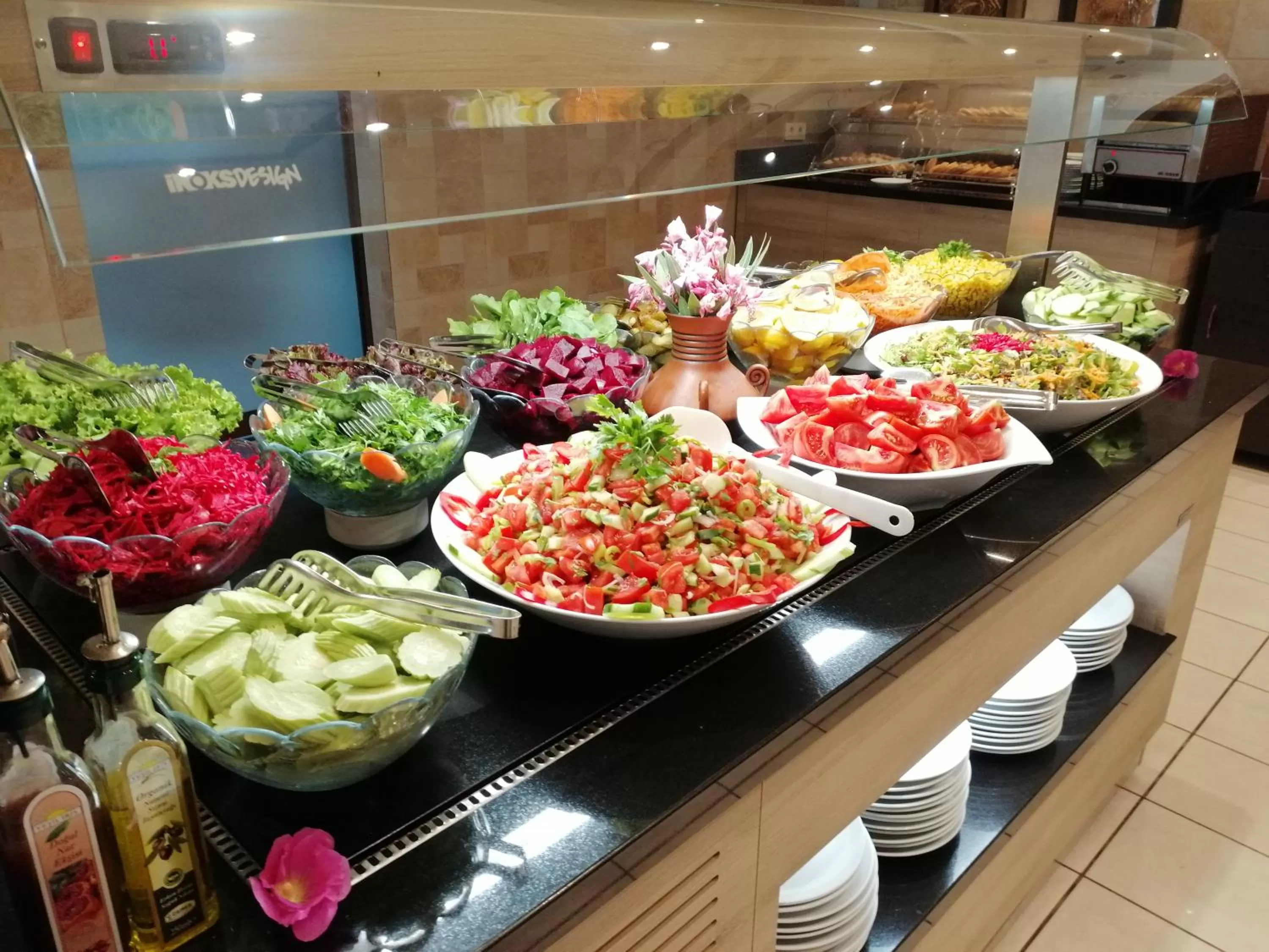 Buffet breakfast in Iris Hotel & Spa